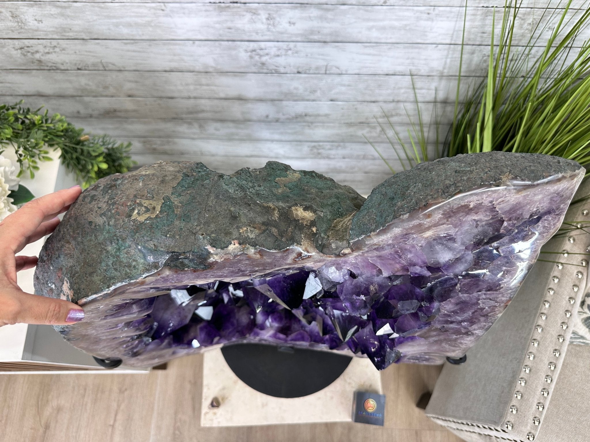 Super Quality Amethyst Cluster on Rotating Stand, 207 lbs & 31" Tall #5492-0033 - Brazil GemsBrazil GemsSuper Quality Amethyst Cluster on Rotating Stand, 207 lbs & 31" Tall #5492-0033Clusters on Rotating Bases5492-0033