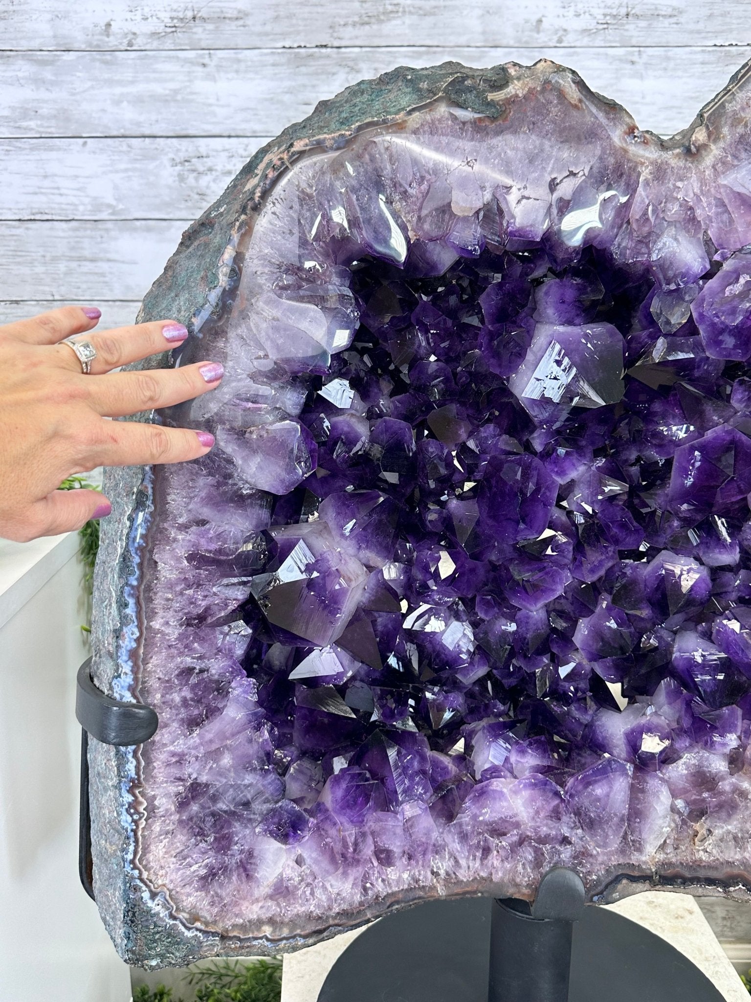 Super Quality Amethyst Cluster on Rotating Stand, 207 lbs & 31" Tall #5492-0033 - Brazil GemsBrazil GemsSuper Quality Amethyst Cluster on Rotating Stand, 207 lbs & 31" Tall #5492-0033Clusters on Rotating Bases5492-0033
