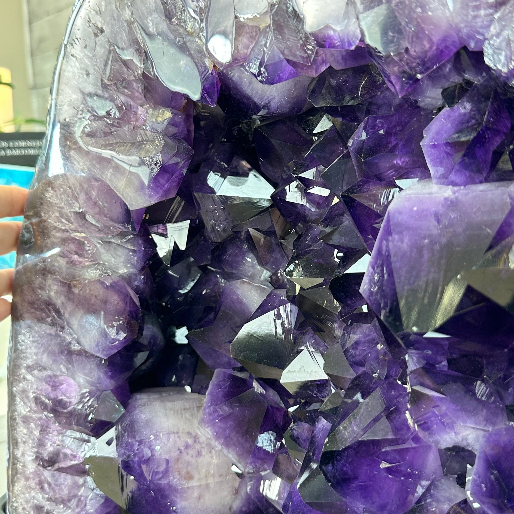 Super Quality Amethyst Cluster on Rotating Stand, 207 lbs & 31" Tall #5492-0033 - Brazil GemsBrazil GemsSuper Quality Amethyst Cluster on Rotating Stand, 207 lbs & 31" Tall #5492-0033Clusters on Rotating Bases5492-0033