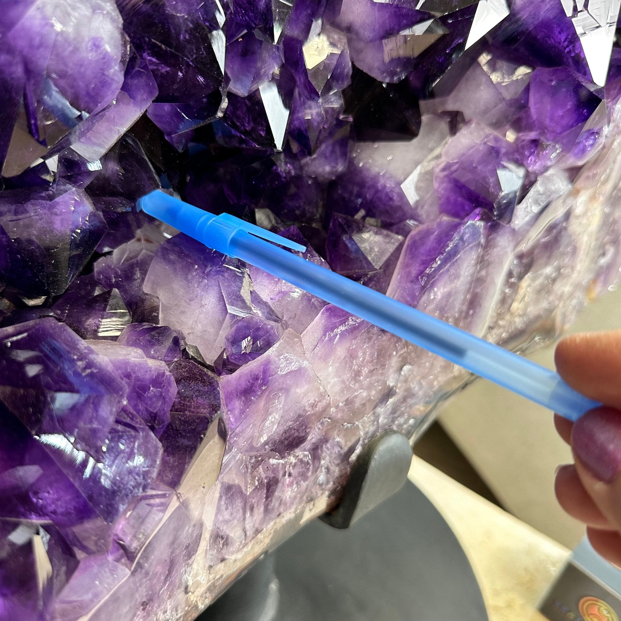 Super Quality Amethyst Cluster on Rotating Stand, 207 lbs & 31" Tall #5492-0033 - Brazil GemsBrazil GemsSuper Quality Amethyst Cluster on Rotating Stand, 207 lbs & 31" Tall #5492-0033Clusters on Rotating Bases5492-0033