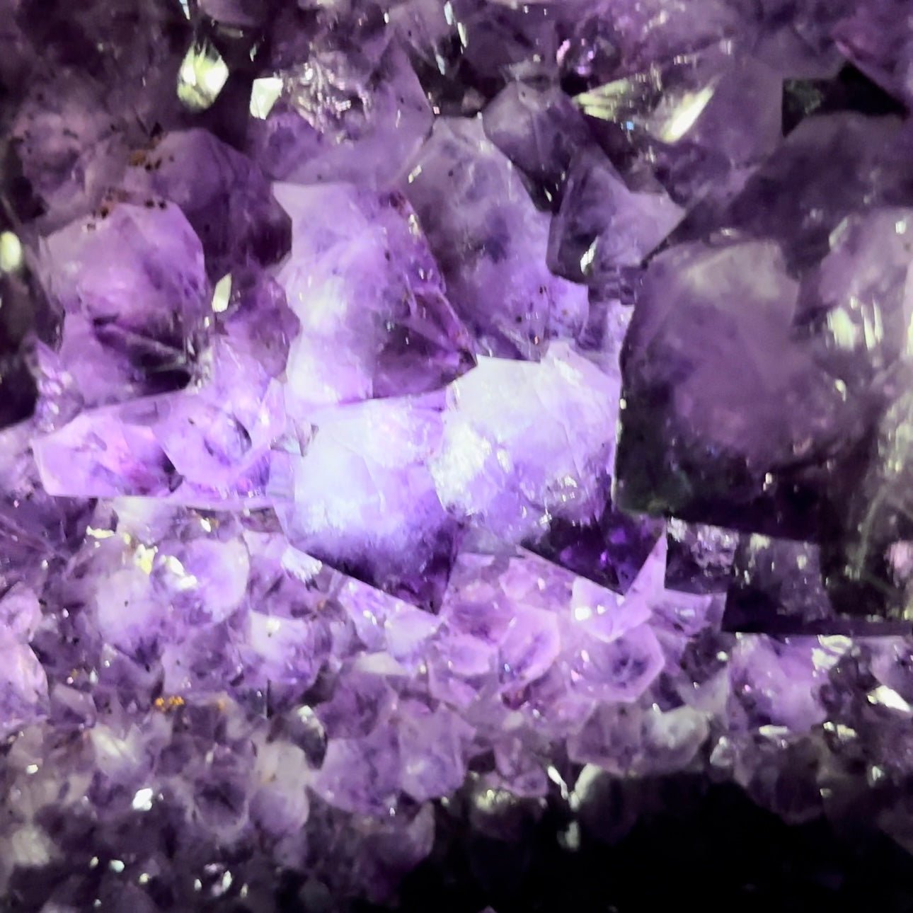 Super Quality Brazilian Amethyst Cathedral, 87.8 lbs & 27.6" Tall, Model #5601-0994 by Brazil Gems - Brazil GemsBrazil GemsSuper Quality Brazilian Amethyst Cathedral, 87.8 lbs & 27.6" Tall, Model #5601-0994 by Brazil GemsCathedrals5601-0994