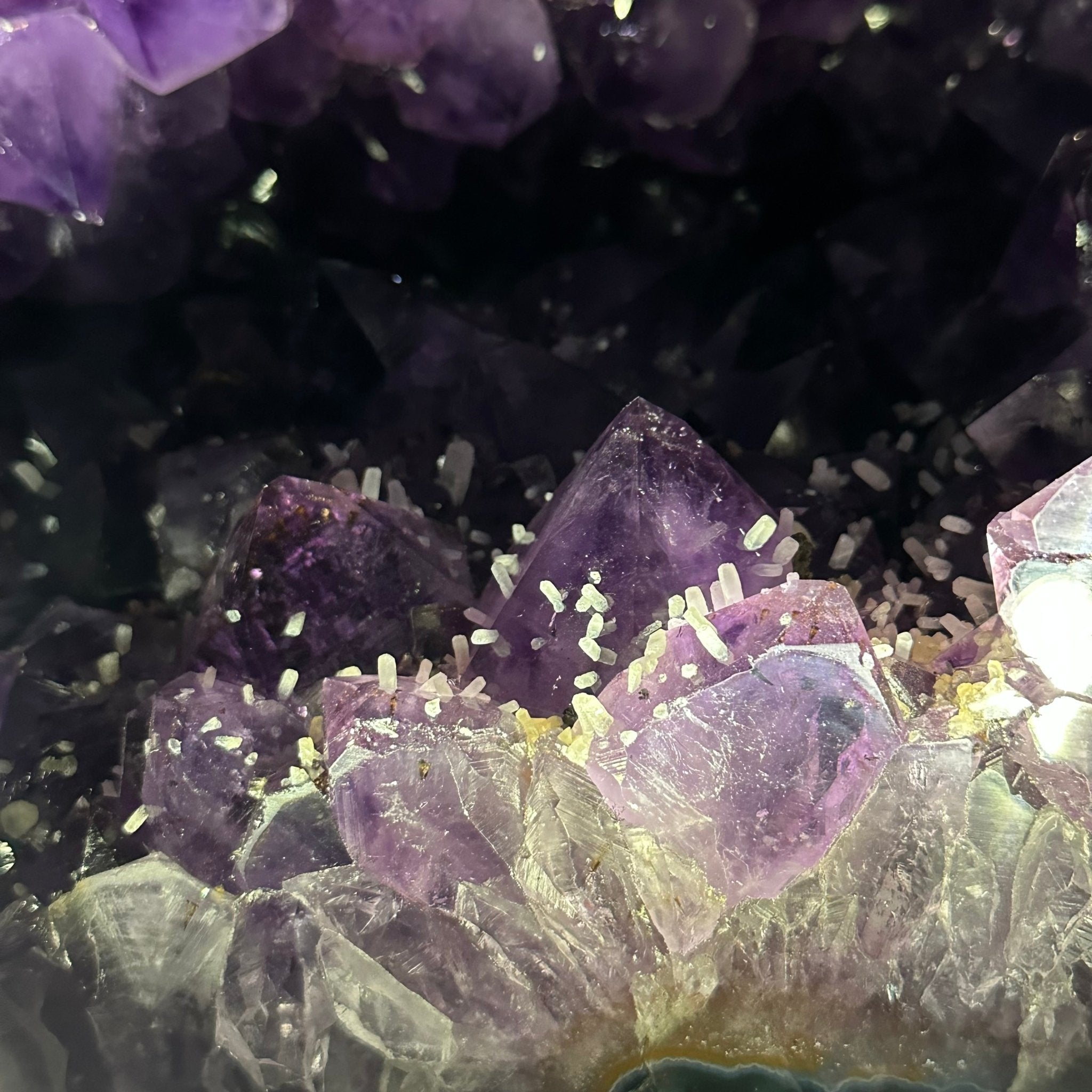 Super Quality Brazilian Amethyst Cathedral, 98.2 lbs & 17.4" Tall, Model #5601-1182 by Brazil Gems - Brazil GemsBrazil GemsSuper Quality Brazilian Amethyst Cathedral, 98.2 lbs & 17.4" Tall, Model #5601-1182 by Brazil GemsCathedrals5601-1182