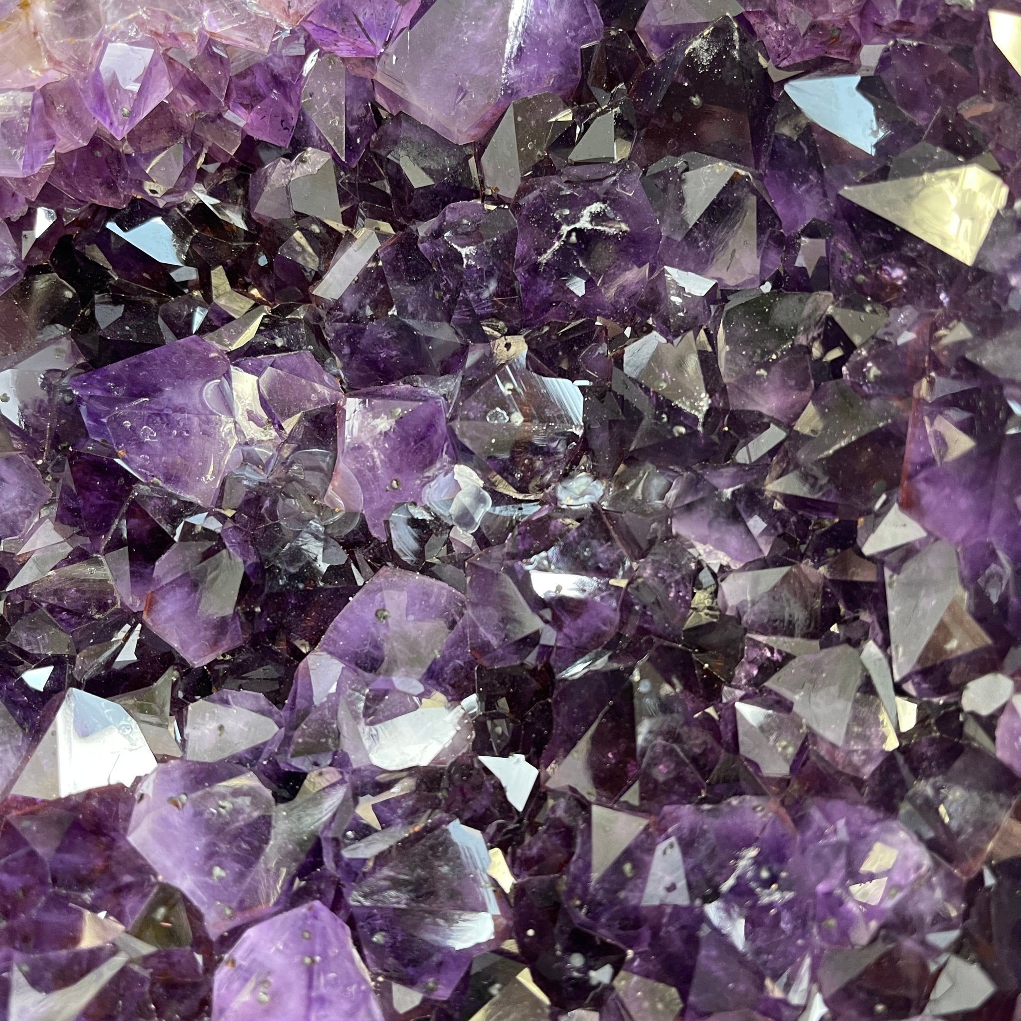 Super Quality Brazilian Amethyst Coffee Table, 152.1 lbs & 16" tall #1385-0080 by Brazil Gems - Brazil GemsBrazil GemsSuper Quality Brazilian Amethyst Coffee Table, 152.1 lbs & 16" tall #1385-0080 by Brazil GemsTables: Coffee1385-0080