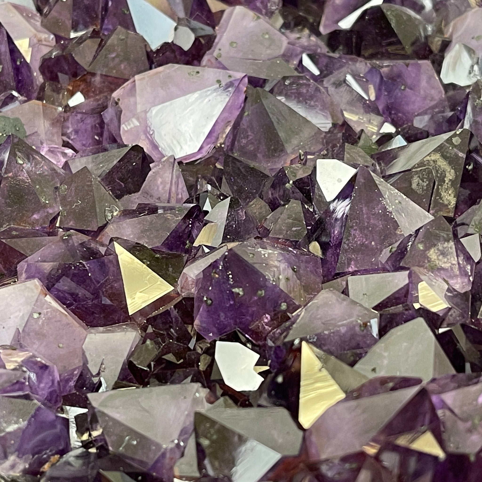 Super Quality Brazilian Amethyst Coffee Table, 152.1 lbs & 16" tall #1385-0080 by Brazil Gems - Brazil GemsBrazil GemsSuper Quality Brazilian Amethyst Coffee Table, 152.1 lbs & 16" tall #1385-0080 by Brazil GemsTables: Coffee1385-0080