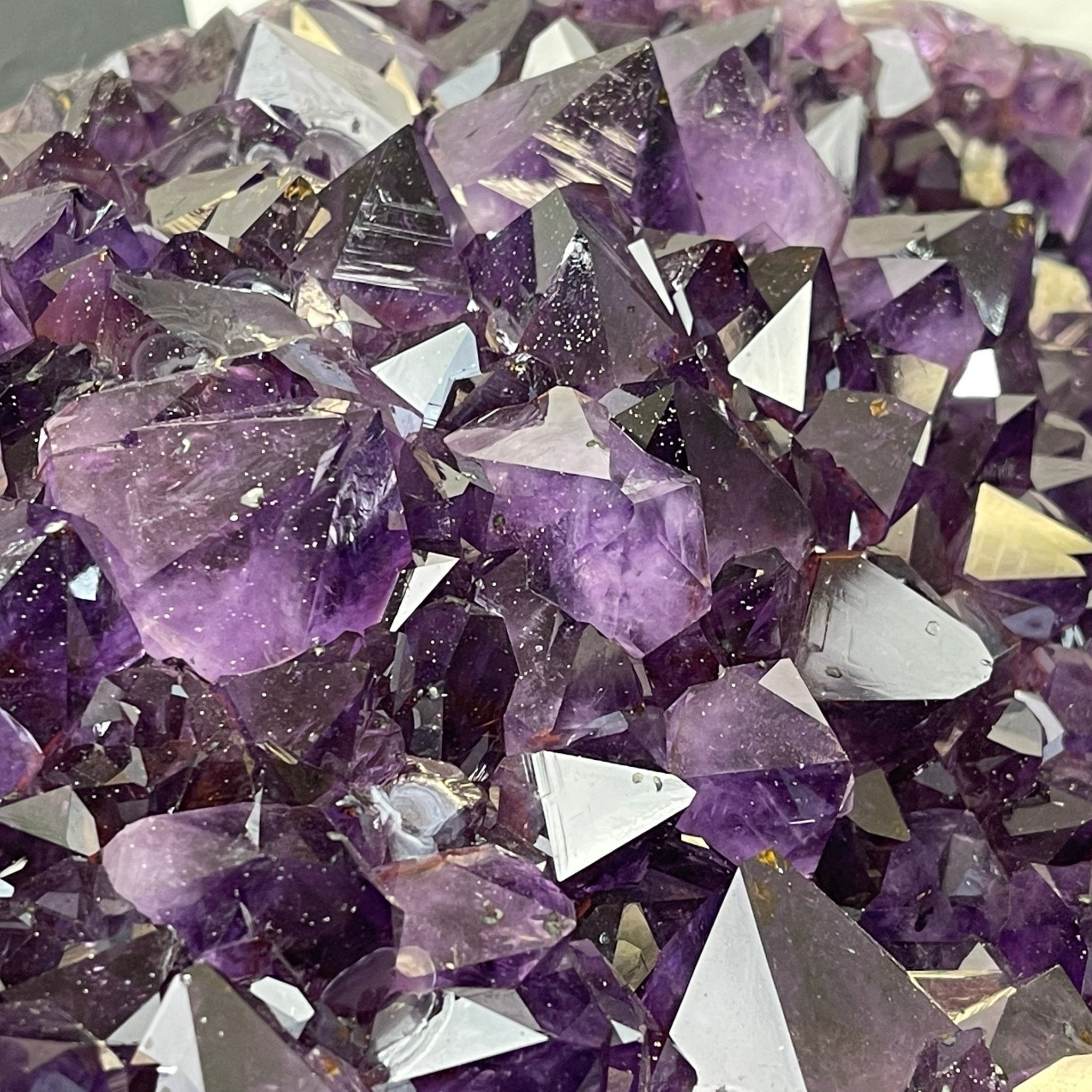 Super Quality Brazilian Amethyst Coffee Table, 152.1 lbs & 16" tall #1385-0080 by Brazil Gems - Brazil GemsBrazil GemsSuper Quality Brazilian Amethyst Coffee Table, 152.1 lbs & 16" tall #1385-0080 by Brazil GemsTables: Coffee1385-0080