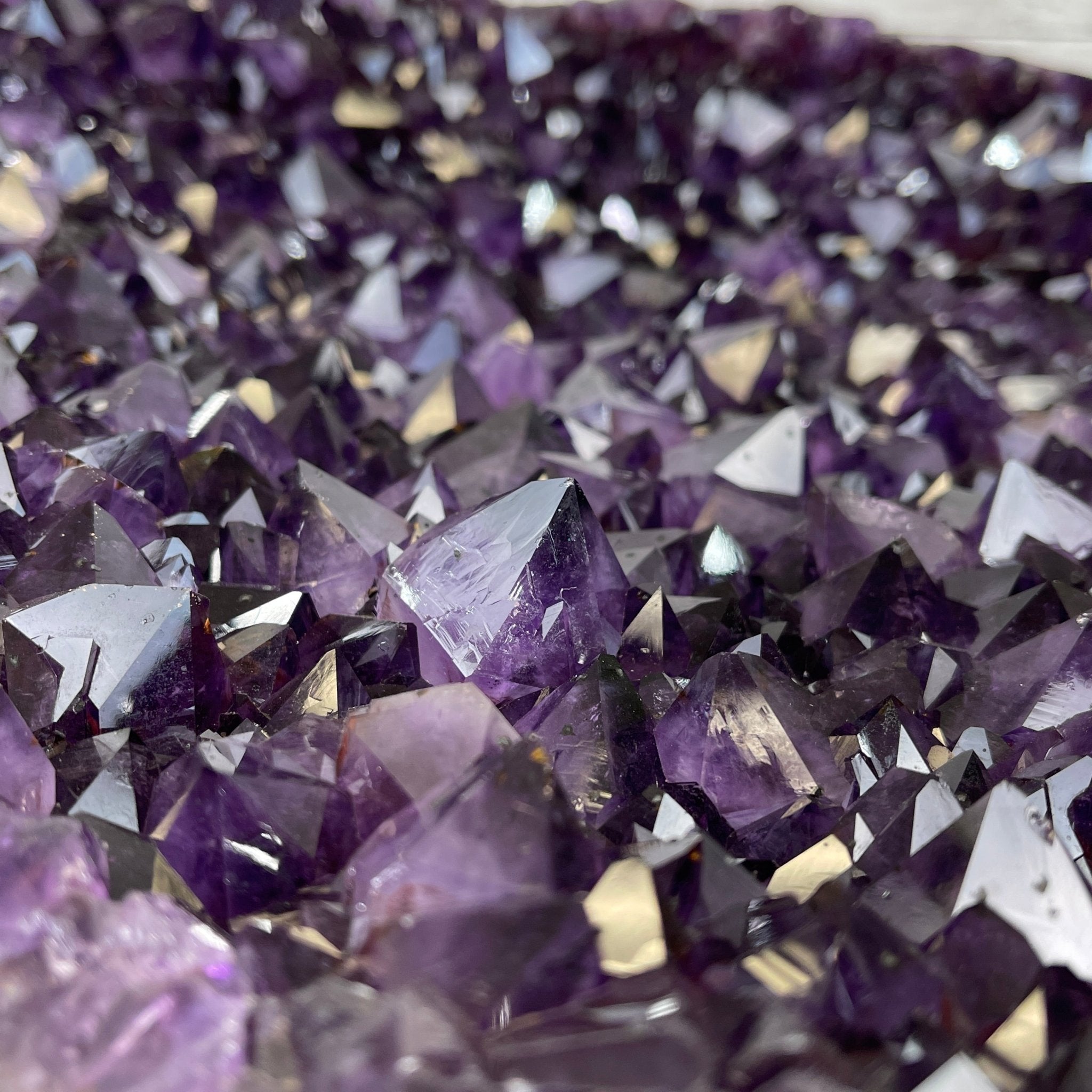 Super Quality Brazilian Amethyst Coffee Table, 152.1 lbs & 16" tall #1385-0080 by Brazil Gems - Brazil GemsBrazil GemsSuper Quality Brazilian Amethyst Coffee Table, 152.1 lbs & 16" tall #1385-0080 by Brazil GemsTables: Coffee1385-0080