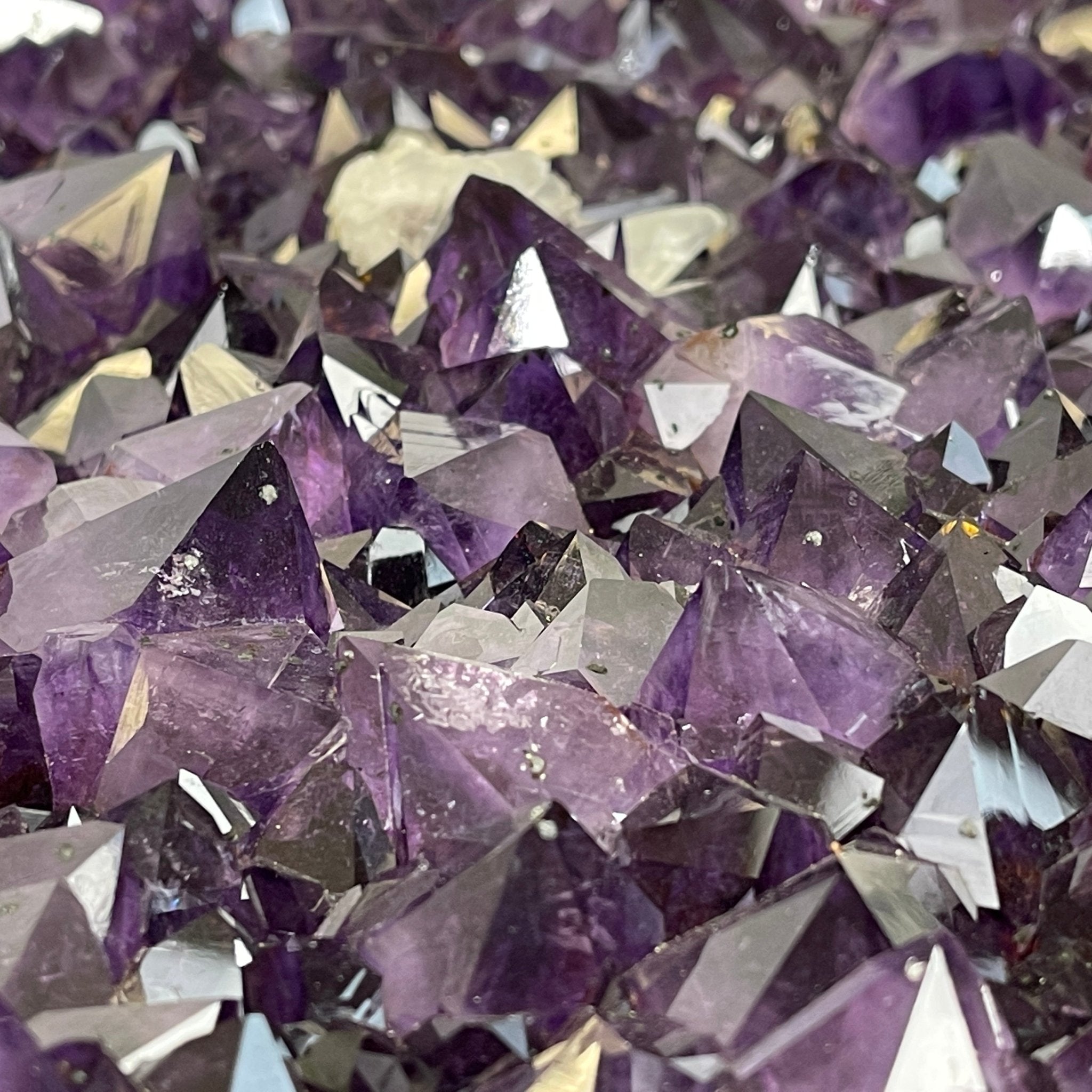 Super Quality Brazilian Amethyst Coffee Table, 152.1 lbs & 16" tall #1385-0080 by Brazil Gems - Brazil GemsBrazil GemsSuper Quality Brazilian Amethyst Coffee Table, 152.1 lbs & 16" tall #1385-0080 by Brazil GemsTables: Coffee1385-0080