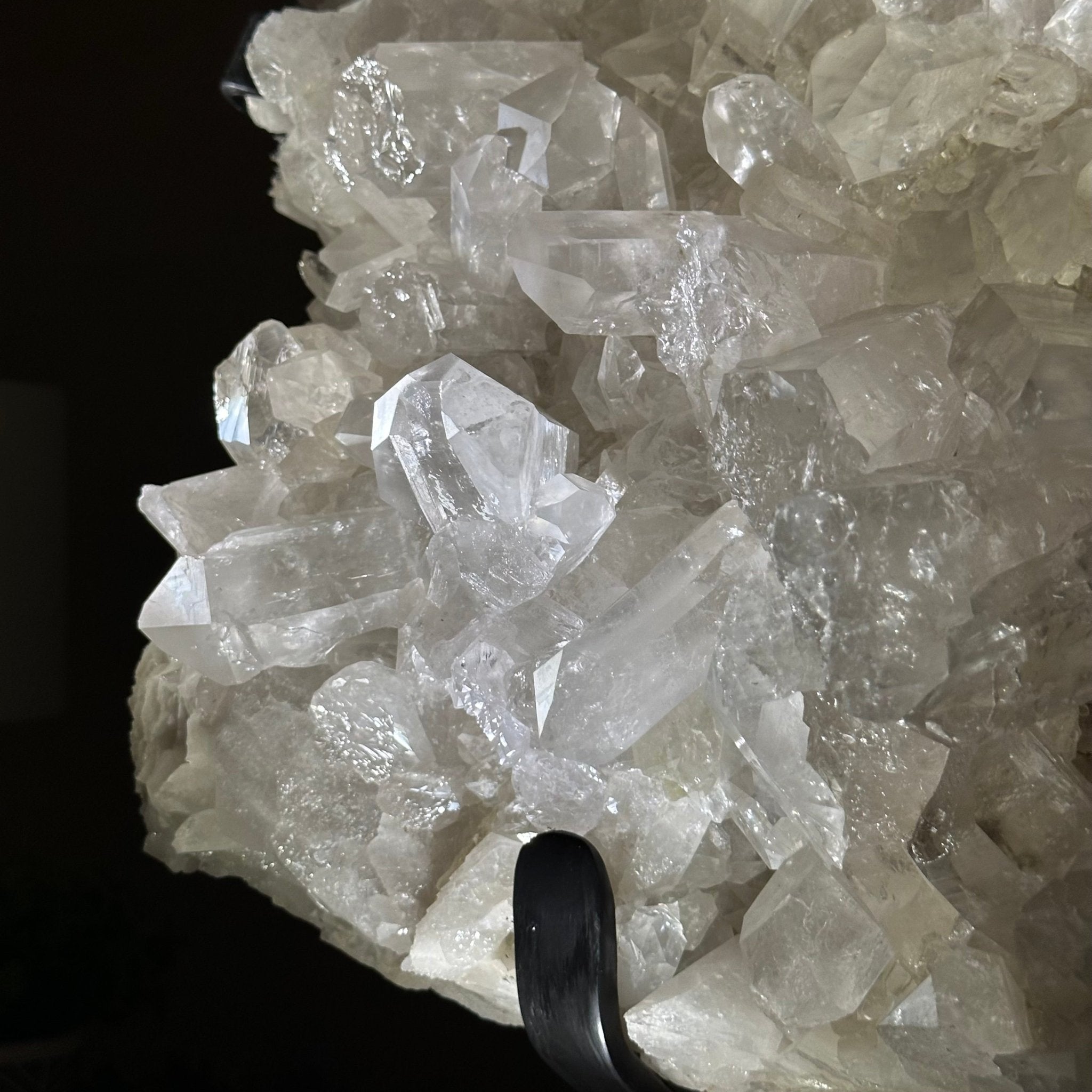 Super Quality Clear Quartz Cluster, Metal Stand, 84.5 lbs & 26.7" Tall 5495 - 0103 - Brazil GemsBrazil GemsSuper Quality Clear Quartz Cluster, Metal Stand, 84.5 lbs & 26.7" Tall 5495 - 0103Clusters on Fixed Bases5495 - 0103