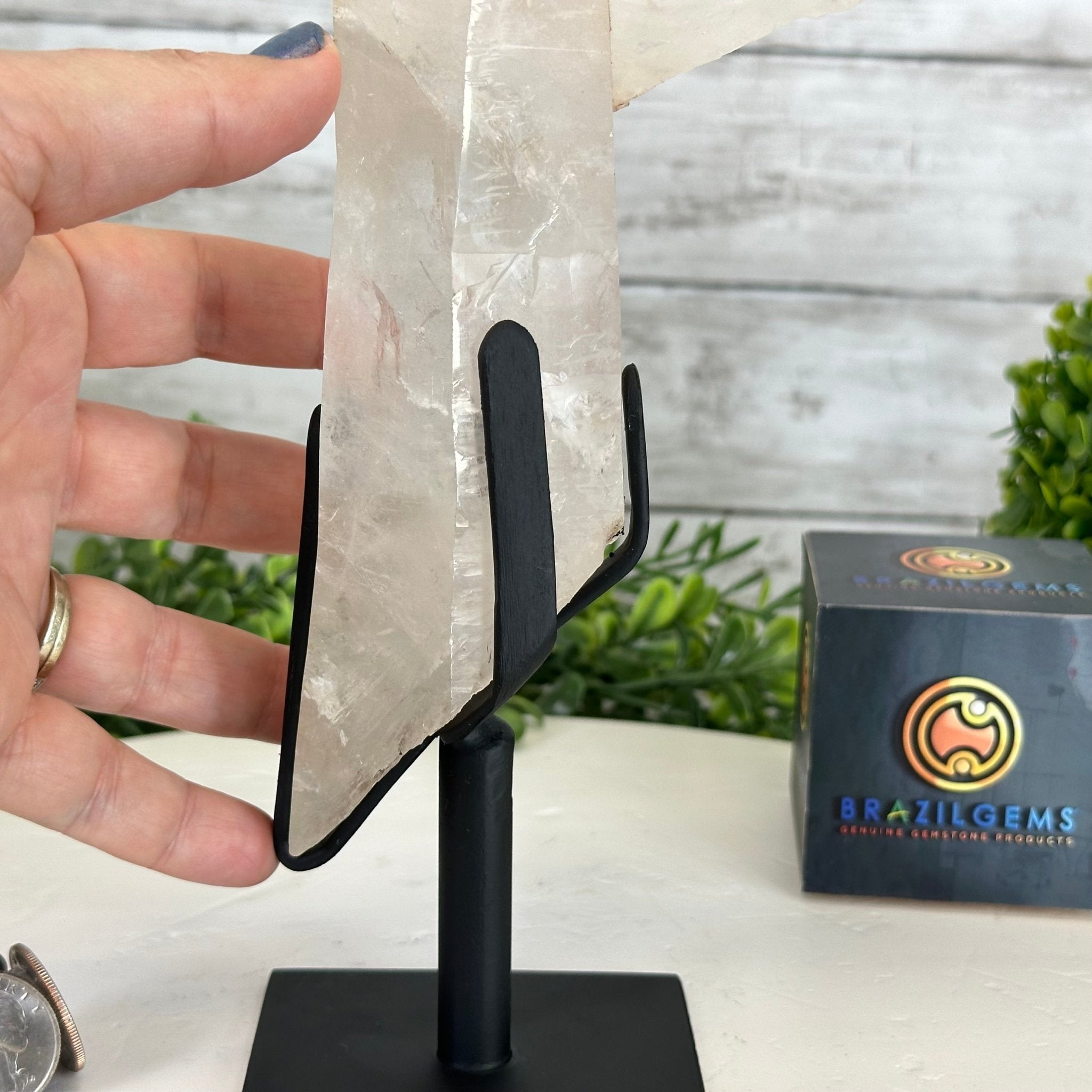 Super Quality Clear Quartz Point on a Metal Stand, 3 lbs & 12.1" Tall #3121CQ-003 - Brazil GemsBrazil GemsSuper Quality Clear Quartz Point on a Metal Stand, 3 lbs & 12.1" Tall #3121CQ-003Crystal Points3121CQ-003