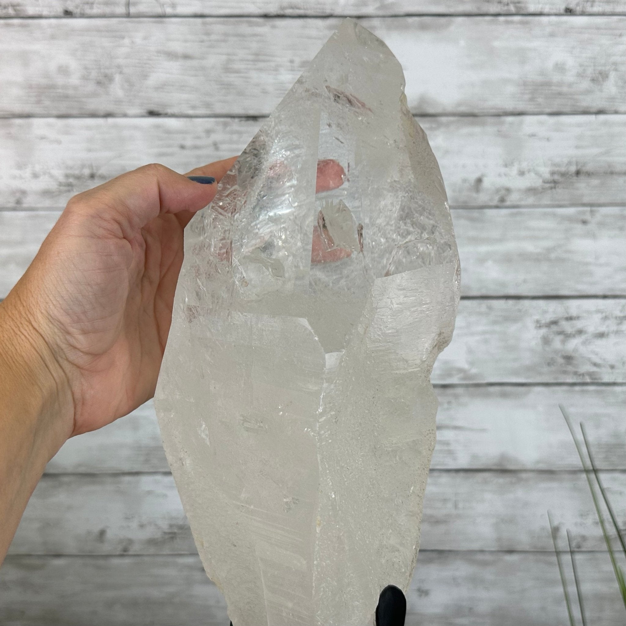 Super Quality Clear Quartz Point on a Rotating Stand, 16.5 lbs & 21.6" Tall #3120CQ-004 - Brazil GemsBrazil GemsSuper Quality Clear Quartz Point on a Rotating Stand, 16.5 lbs & 21.6" Tall #3120CQ-004Crystal Points3120CQ-004