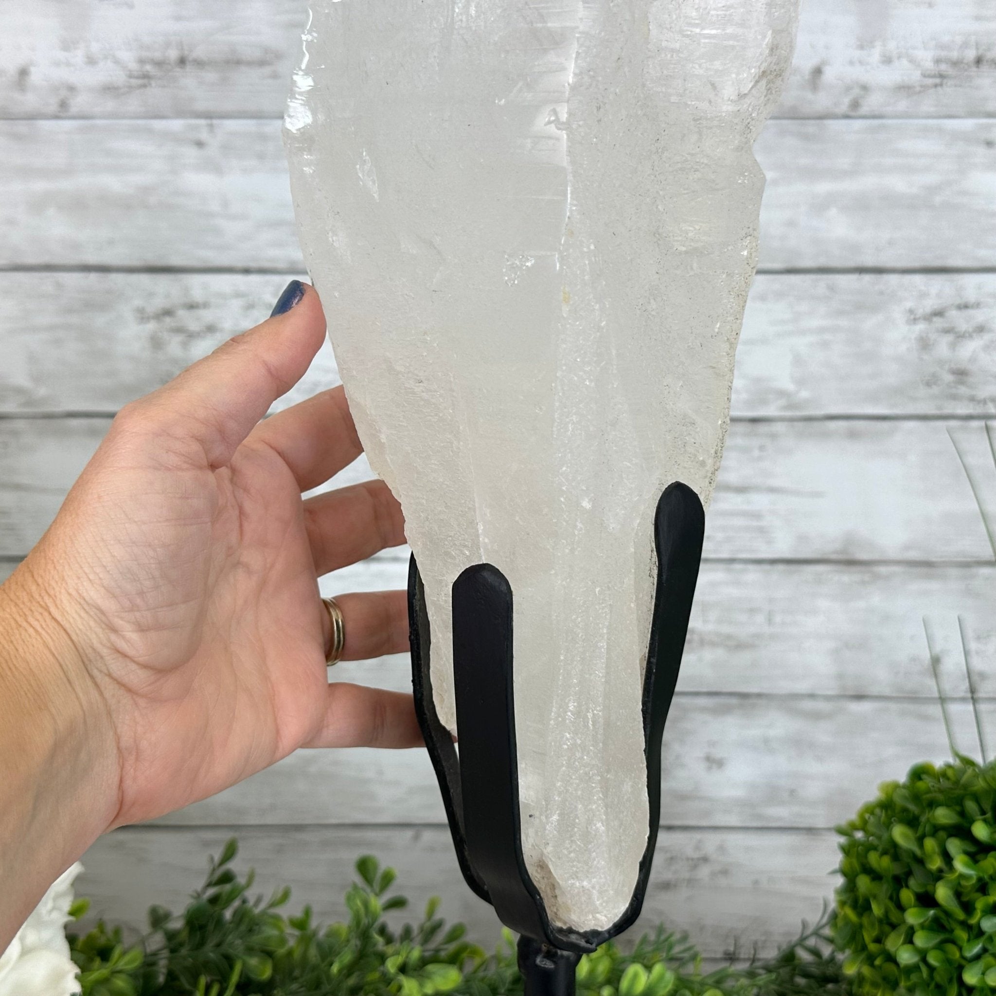 Super Quality Clear Quartz Point on a Rotating Stand, 16.5 lbs & 21.6" Tall #3120CQ-004 - Brazil GemsBrazil GemsSuper Quality Clear Quartz Point on a Rotating Stand, 16.5 lbs & 21.6" Tall #3120CQ-004Crystal Points3120CQ-004