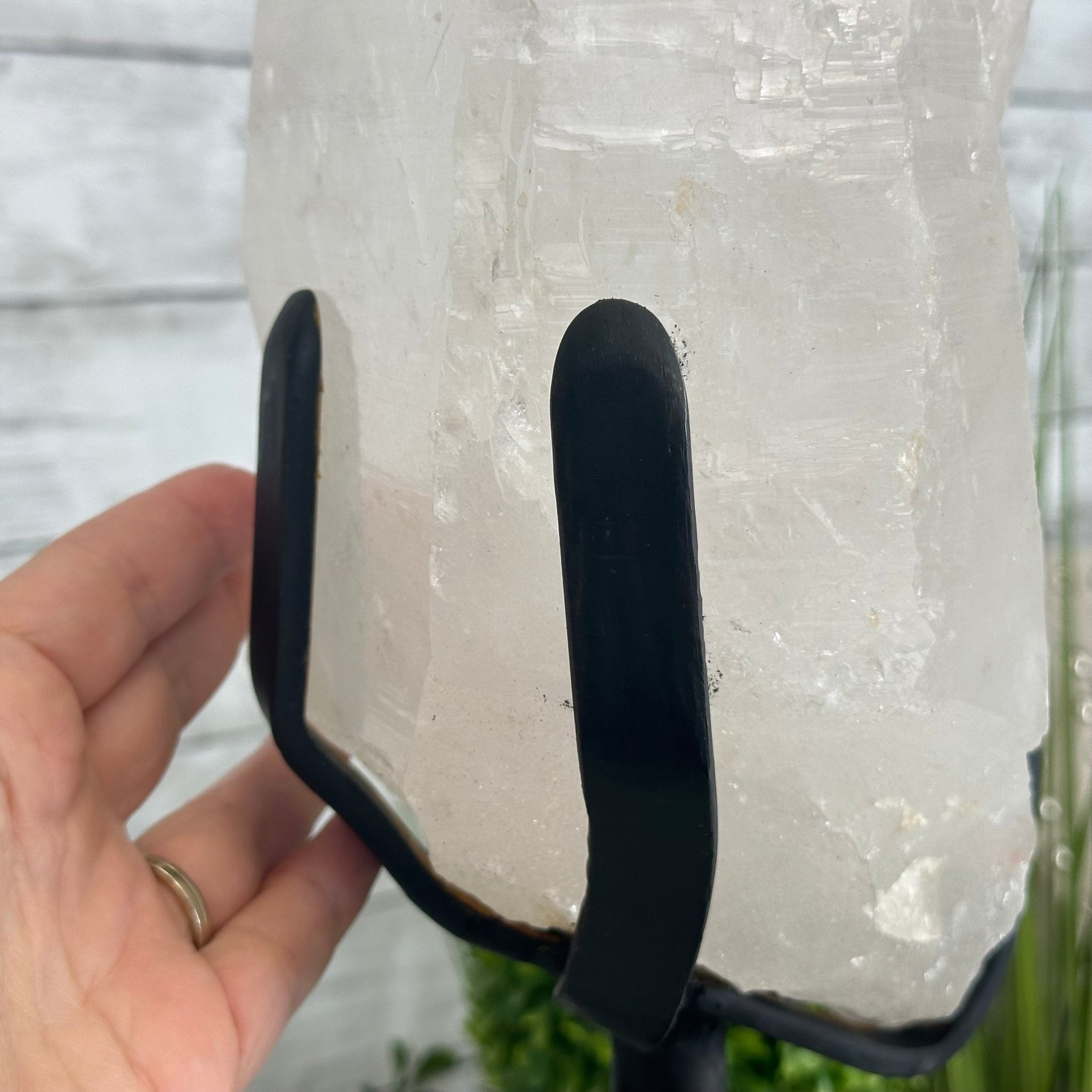 Super Quality Clear Quartz Point on a Rotating Stand, 28.9 lbs & 25.4" Tall #3120CQ-006 - Brazil GemsBrazil GemsSuper Quality Clear Quartz Point on a Rotating Stand, 28.9 lbs & 25.4" Tall #3120CQ-006Crystal Points3120CQ-006