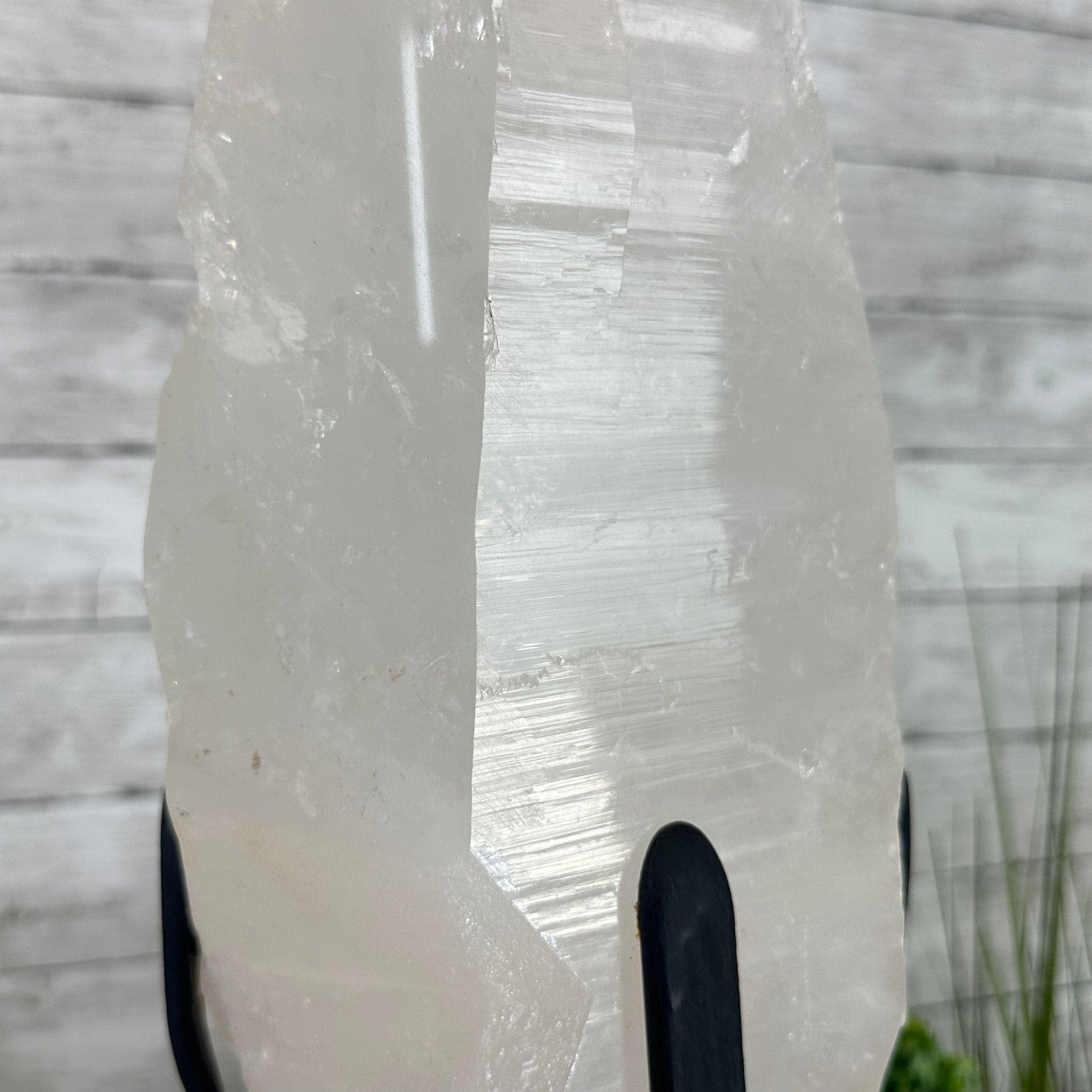 Super Quality Clear Quartz Point on a Rotating Stand, 28.9 lbs & 25.4" Tall #3120CQ-006 - Brazil GemsBrazil GemsSuper Quality Clear Quartz Point on a Rotating Stand, 28.9 lbs & 25.4" Tall #3120CQ-006Crystal Points3120CQ-006