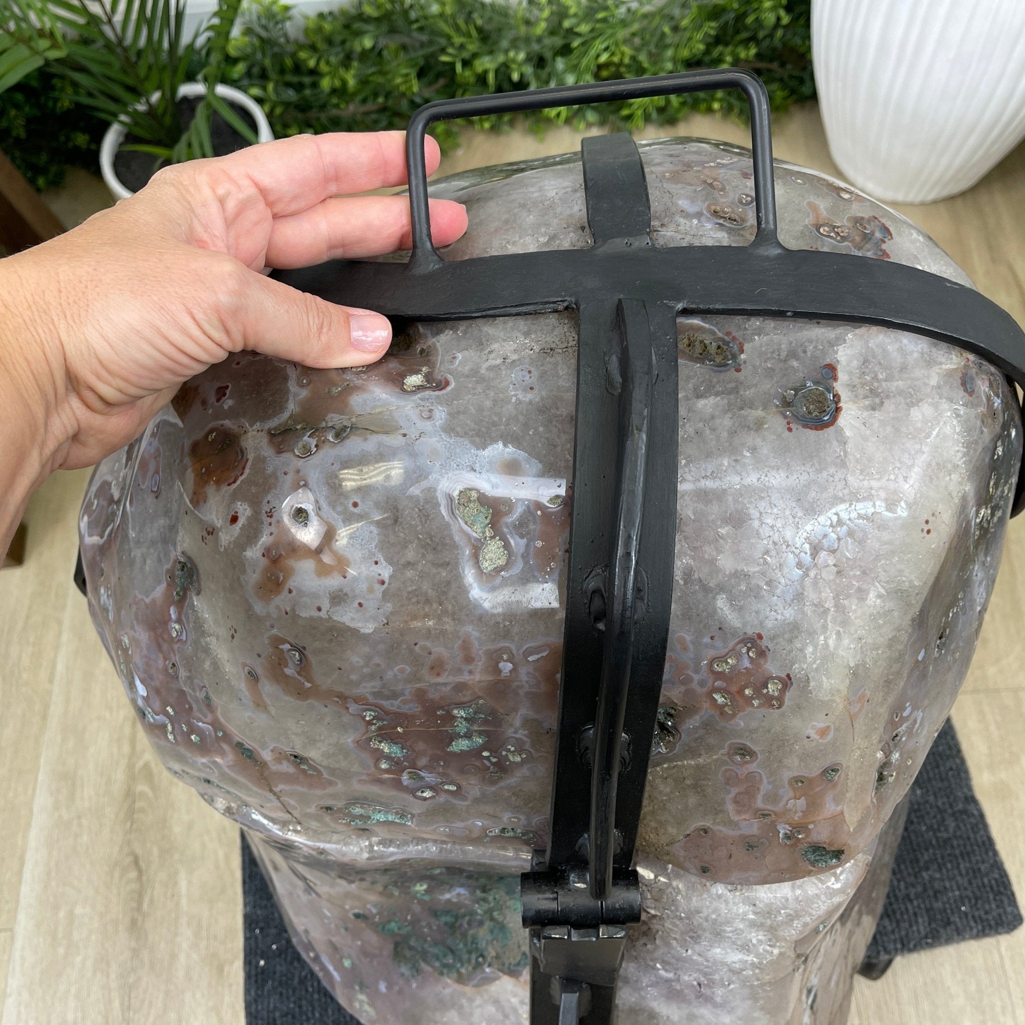 Super Quality Polished Amethyst "Jewelry Box", Clam Shell style Lid, 187.4 lbs & 24" tall, Model #5656-0007 by Brazil Gems - Brazil GemsBrazil GemsSuper Quality Polished Amethyst "Jewelry Box", Clam Shell style Lid, 187.4 lbs & 24" tall, Model #5656-0007 by Brazil GemsGeode Jewelry Boxes5656-0007
