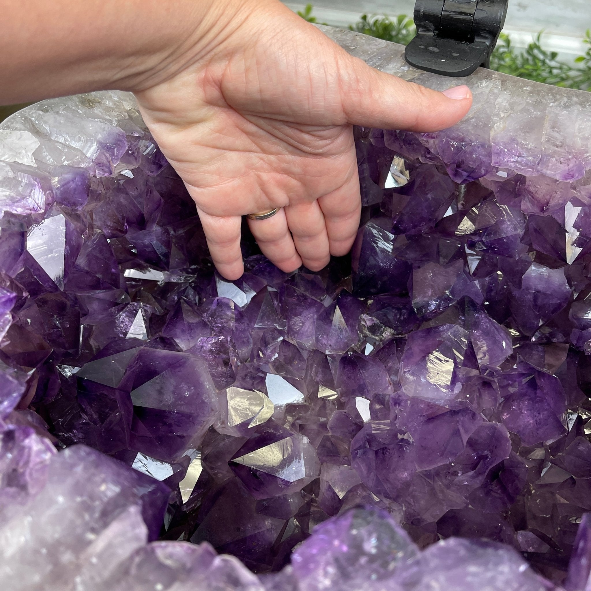 Super Quality Polished Amethyst "Jewelry Box", Clam Shell style Lid, 187.4 lbs & 24" tall, Model #5656-0007 by Brazil Gems - Brazil GemsBrazil GemsSuper Quality Polished Amethyst "Jewelry Box", Clam Shell style Lid, 187.4 lbs & 24" tall, Model #5656-0007 by Brazil GemsGeode Jewelry Boxes5656-0007