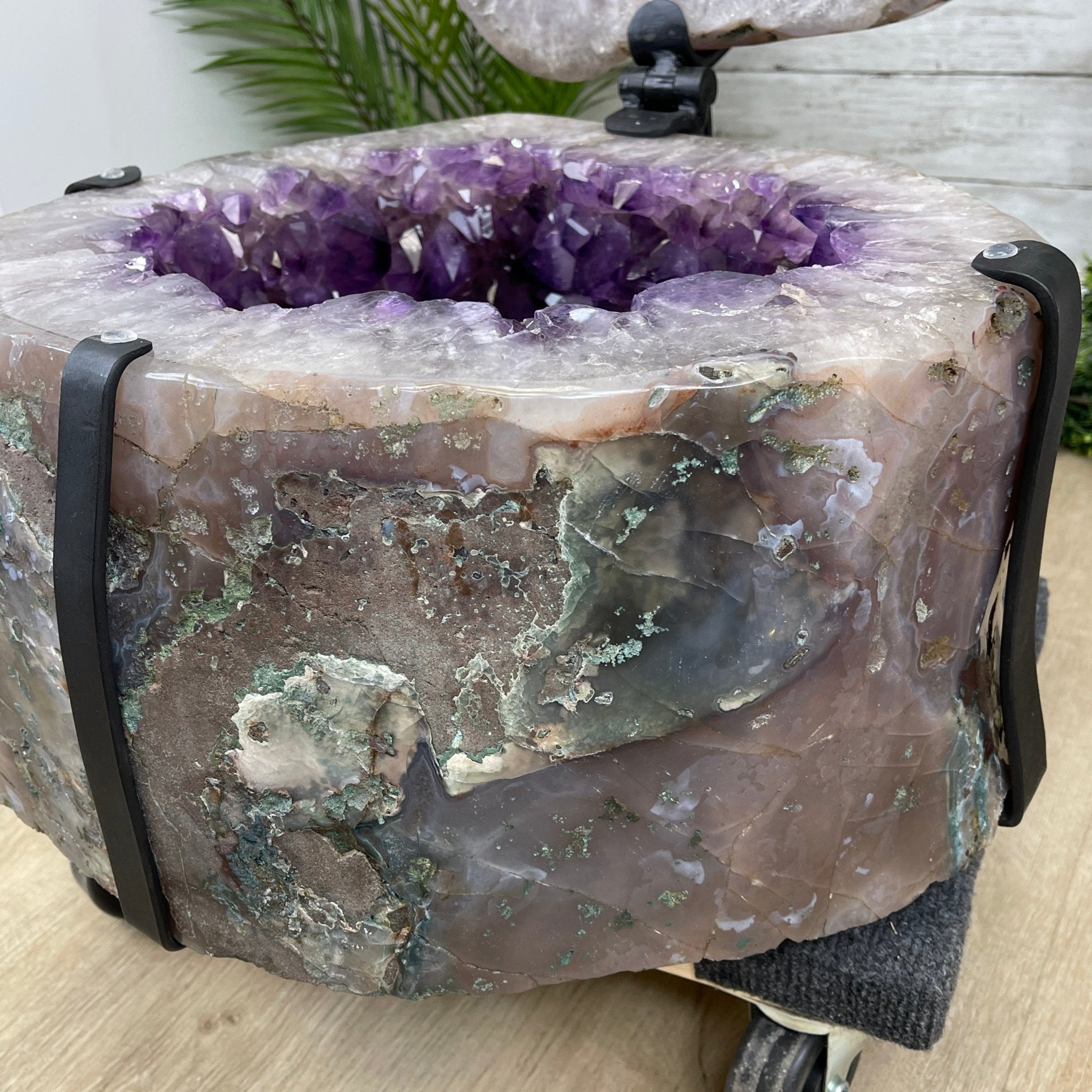 Super Quality Polished Amethyst "Jewelry Box", Clam Shell style Lid, 187.4 lbs & 24" tall, Model #5656-0007 by Brazil Gems - Brazil GemsBrazil GemsSuper Quality Polished Amethyst "Jewelry Box", Clam Shell style Lid, 187.4 lbs & 24" tall, Model #5656-0007 by Brazil GemsGeode Jewelry Boxes5656-0007