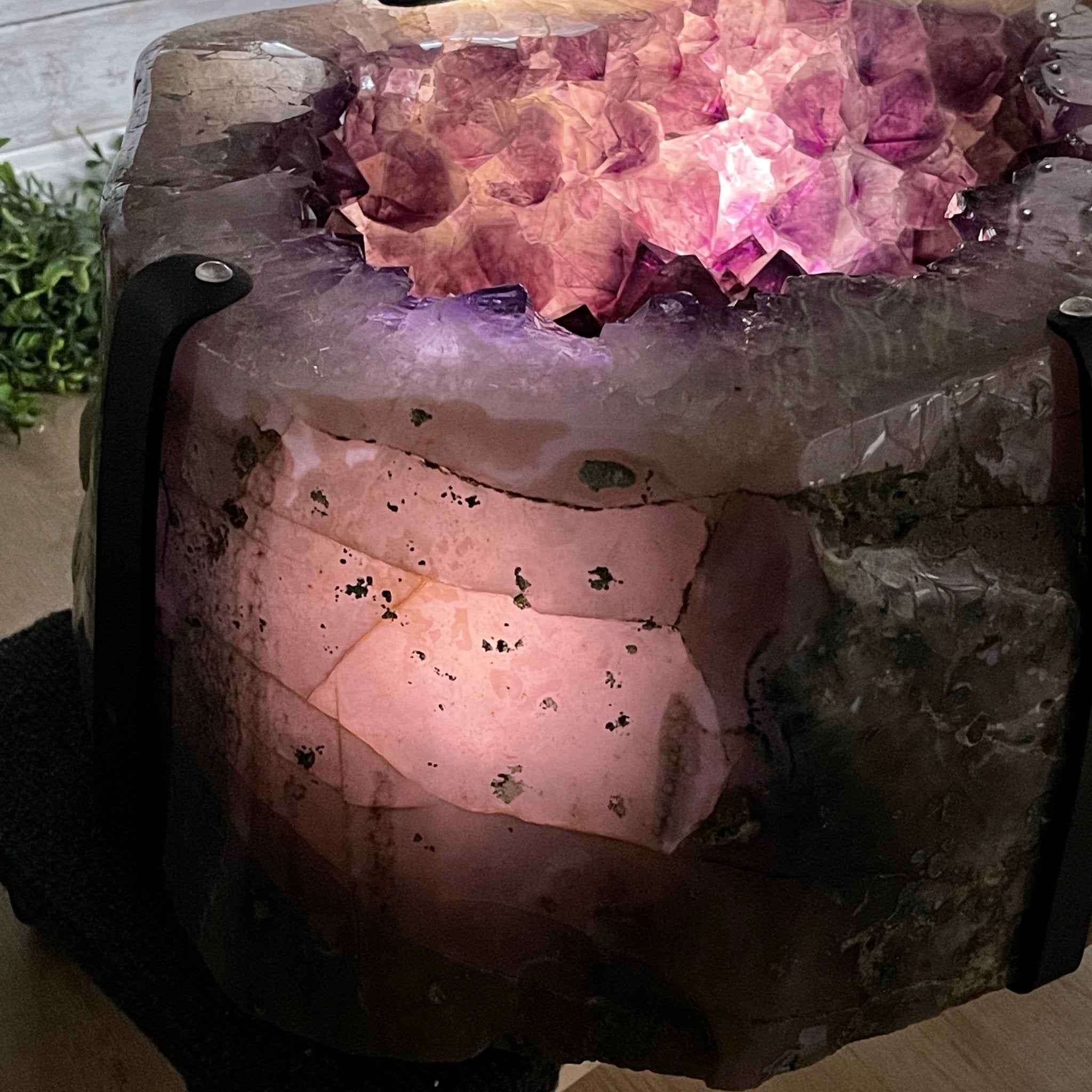 Super Quality Polished Amethyst "Jewelry Box", Clam Shell style Lid, 187.4 lbs & 24" tall, Model #5656-0007 by Brazil Gems - Brazil GemsBrazil GemsSuper Quality Polished Amethyst "Jewelry Box", Clam Shell style Lid, 187.4 lbs & 24" tall, Model #5656-0007 by Brazil GemsGeode Jewelry Boxes5656-0007