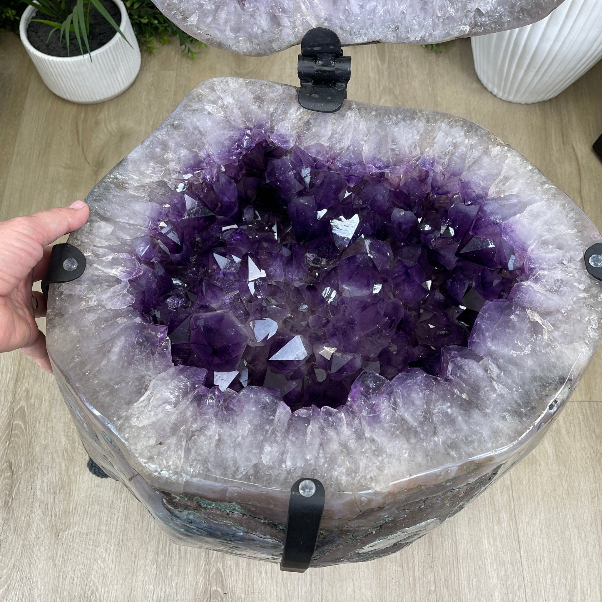 Super Quality Polished Amethyst "Jewelry Box", Clam Shell style Lid, 187.4 lbs & 24" tall, Model #5656-0007 by Brazil Gems - Brazil GemsBrazil GemsSuper Quality Polished Amethyst "Jewelry Box", Clam Shell style Lid, 187.4 lbs & 24" tall, Model #5656-0007 by Brazil GemsGeode Jewelry Boxes5656-0007