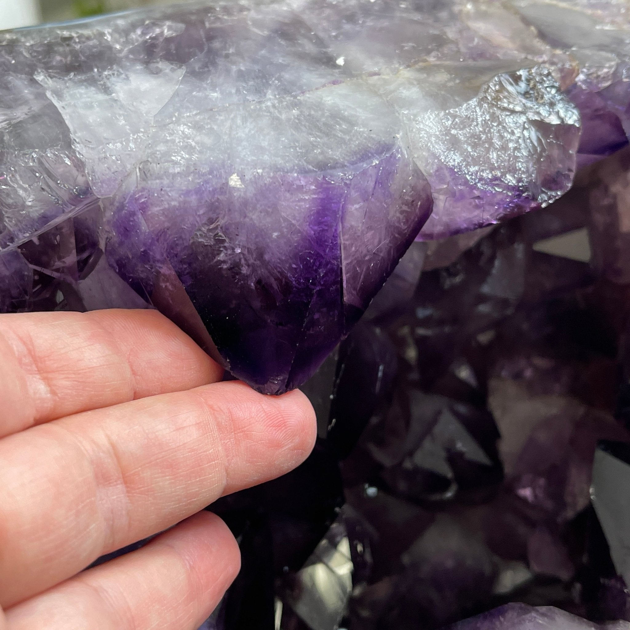 Super Quality Polished Amethyst "Jewelry Box", Clam Shell style Lid, 189.6 lbs & 25.5" tall, Model #5656-0008 by Brazil Gems - Brazil GemsBrazil GemsSuper Quality Polished Amethyst "Jewelry Box", Clam Shell style Lid, 189.6 lbs & 25.5" tall, Model #5656-0008 by Brazil GemsGeode Jewelry Boxes5656-0008
