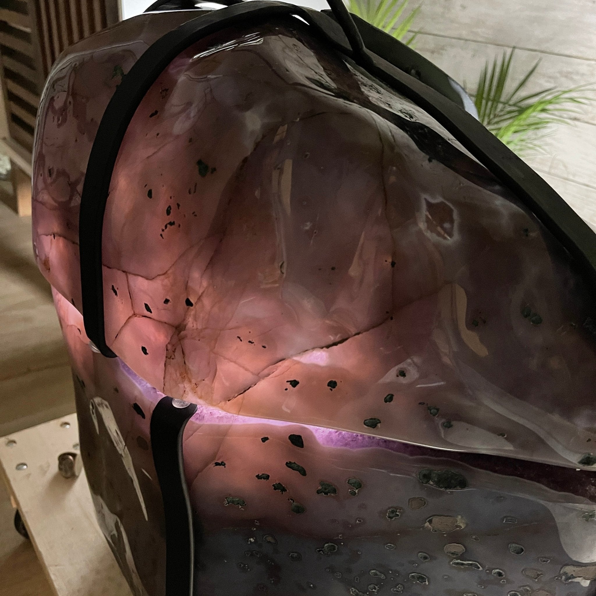 Super Quality Polished Amethyst "Jewelry Box", Clam Shell style Lid, 189.6 lbs & 25.5" tall, Model #5656-0008 by Brazil Gems - Brazil GemsBrazil GemsSuper Quality Polished Amethyst "Jewelry Box", Clam Shell style Lid, 189.6 lbs & 25.5" tall, Model #5656-0008 by Brazil GemsGeode Jewelry Boxes5656-0008