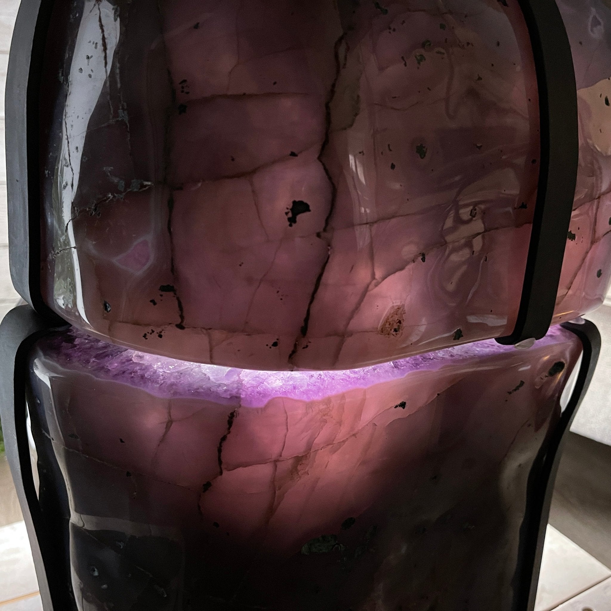 Super Quality Polished Amethyst "Jewelry Box", Clam Shell style Lid, 189.6 lbs & 25.5" tall, Model #5656-0008 by Brazil Gems - Brazil GemsBrazil GemsSuper Quality Polished Amethyst "Jewelry Box", Clam Shell style Lid, 189.6 lbs & 25.5" tall, Model #5656-0008 by Brazil GemsGeode Jewelry Boxes5656-0008