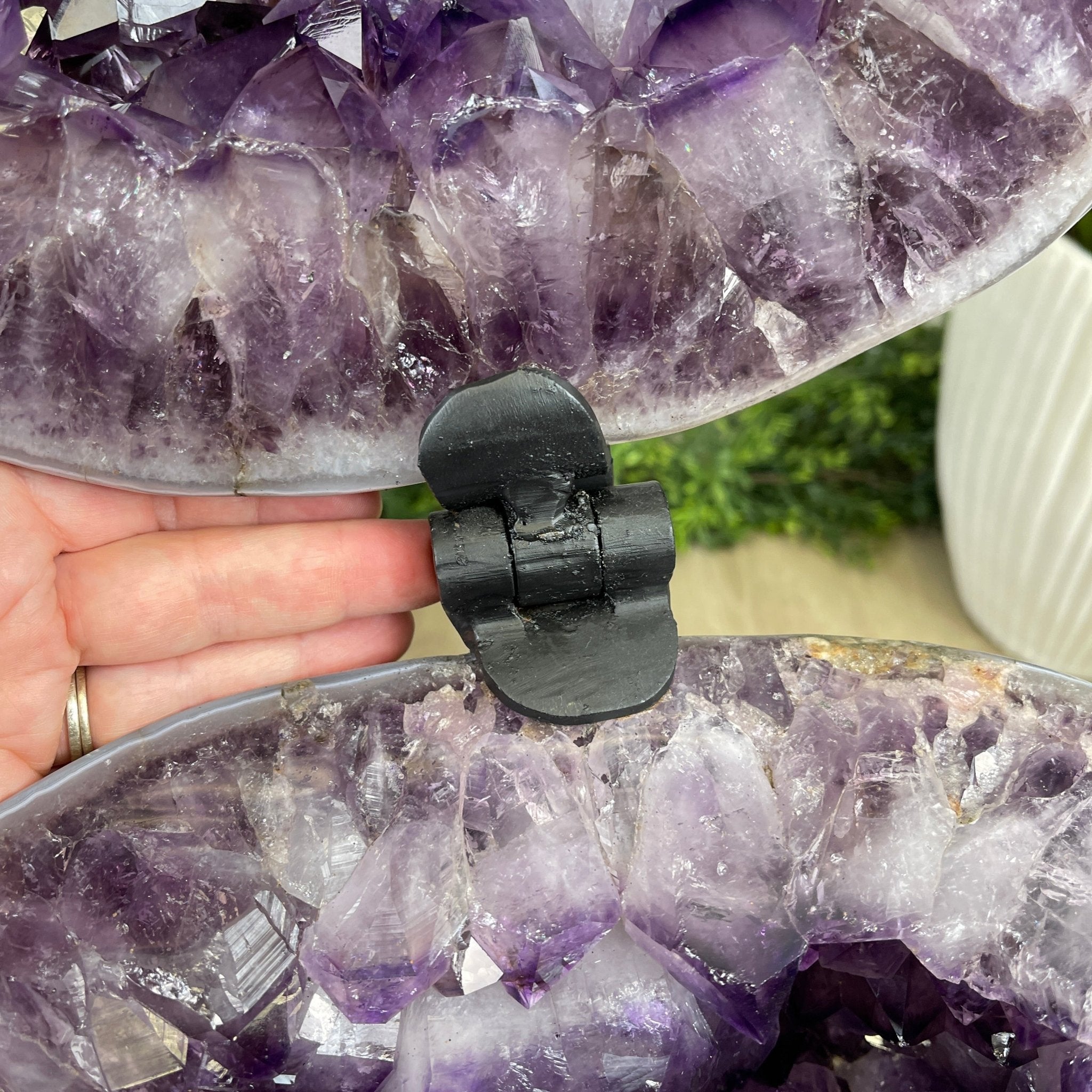 Super Quality Polished Amethyst "Jewelry Box", Clam Shell style Lid, 189.6 lbs & 25.5" tall, Model #5656-0008 by Brazil Gems - Brazil GemsBrazil GemsSuper Quality Polished Amethyst "Jewelry Box", Clam Shell style Lid, 189.6 lbs & 25.5" tall, Model #5656-0008 by Brazil GemsGeode Jewelry Boxes5656-0008