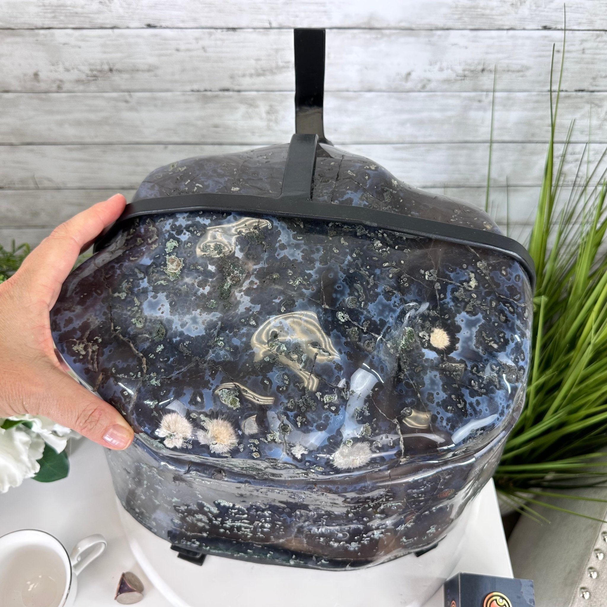 Super Quality Polished Amethyst "Jewelry Box", Clam Shell style Lid, 63 lbs & 20" tall, Model #5656-0014 by Brazil Gems - Brazil GemsBrazil GemsSuper Quality Polished Amethyst "Jewelry Box", Clam Shell style Lid, 63 lbs & 20" tall, Model #5656-0014 by Brazil GemsGeode Jewelry Boxes5656-0014