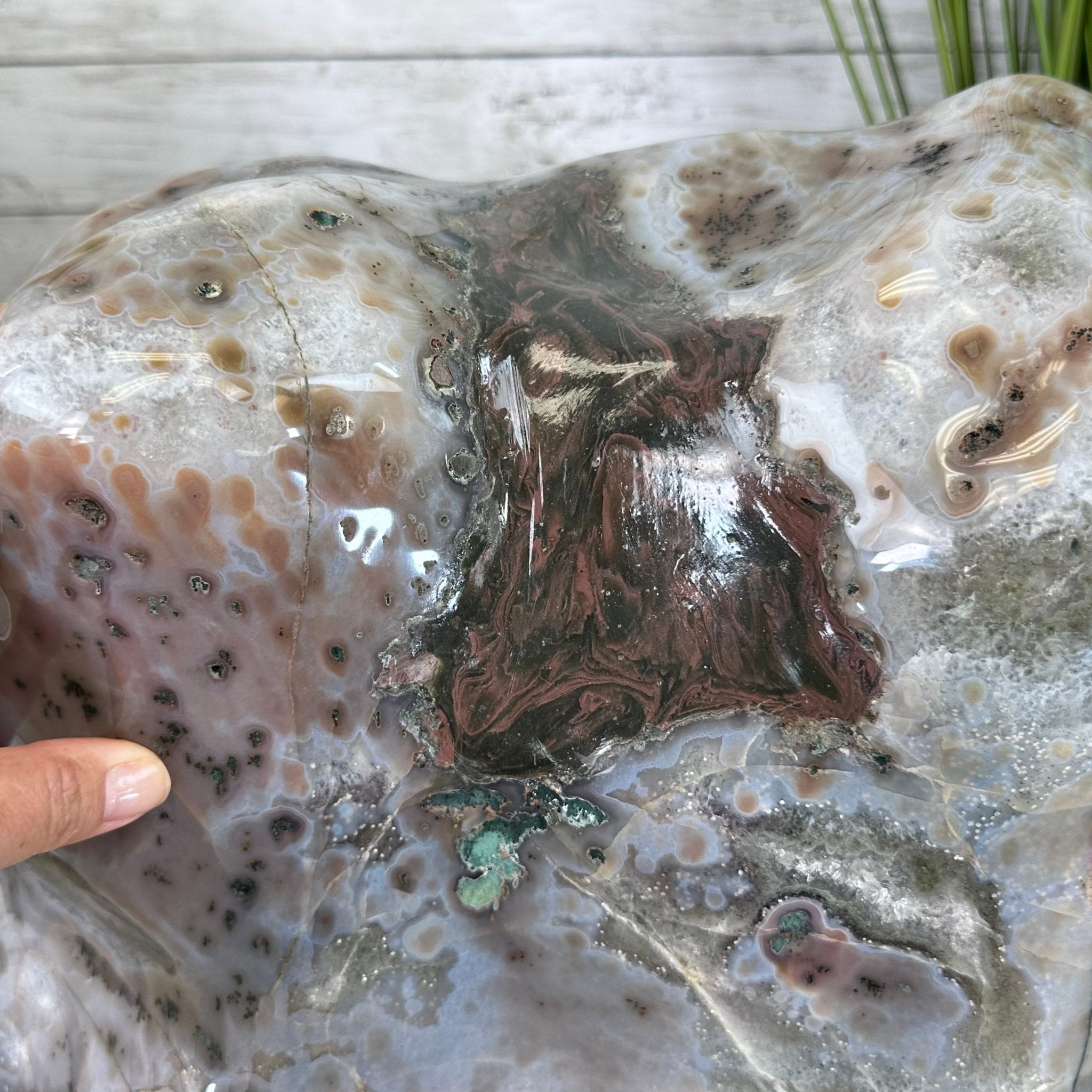 Super Quality Polished Brazilian Amethyst Cathedral, 161.6 lbs & 21.25" tall Model #5602-0072 by Brazil Gems - Brazil GemsBrazil GemsSuper Quality Polished Brazilian Amethyst Cathedral, 161.6 lbs & 21.25" tall Model #5602-0072 by Brazil GemsPolished Cathedrals5602-0072