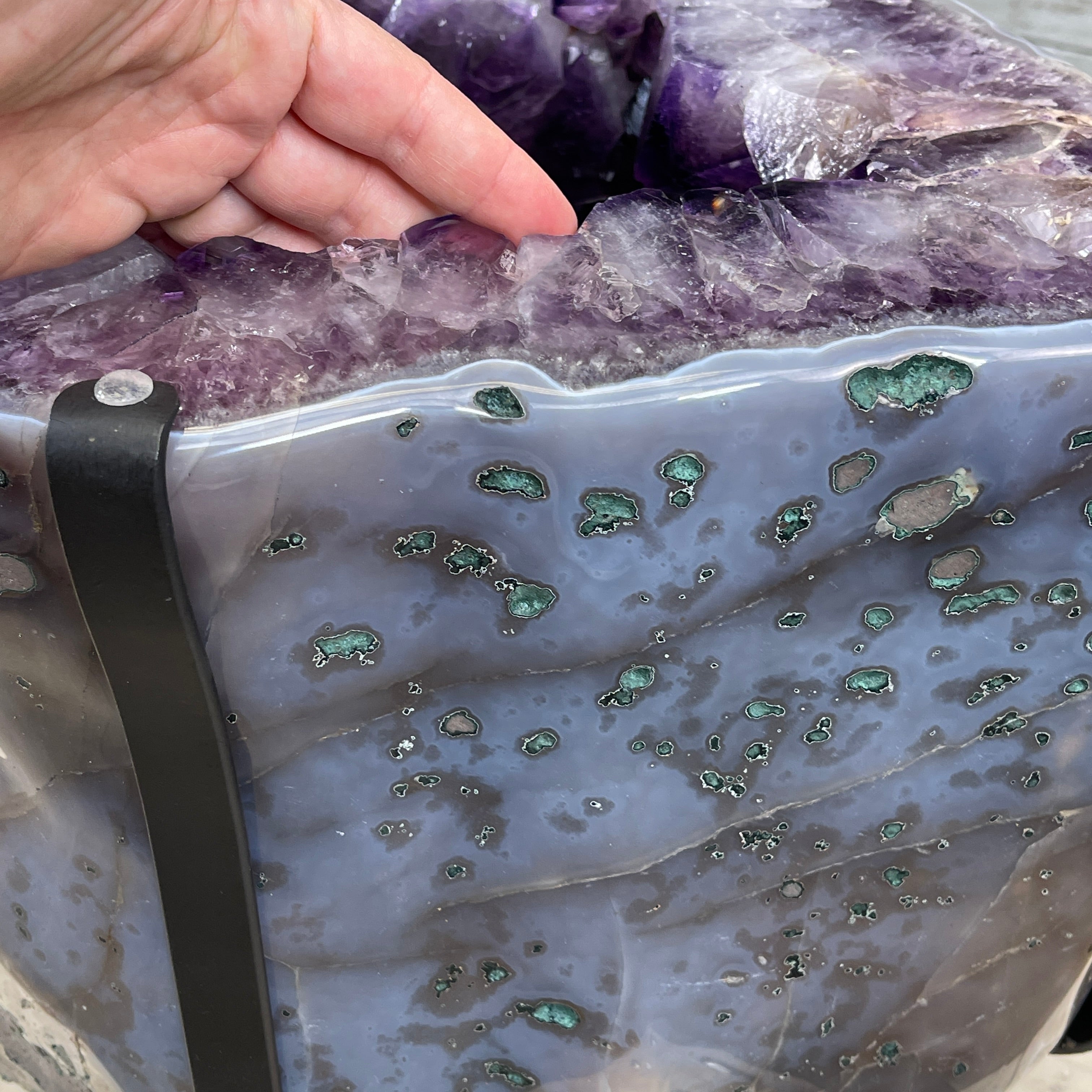 Super Quality Polished Amethyst "Jewelry Box", Clam Shell style Lid, 189.6 lbs & 25.5" tall, Model #5656-0008 by Brazil Gems - Brazil GemsBrazil GemsSuper Quality Polished Amethyst "Jewelry Box", Clam Shell style Lid, 189.6 lbs & 25.5" tall, Model #5656-0008 by Brazil GemsGeode Jewelry Boxes5656-0008