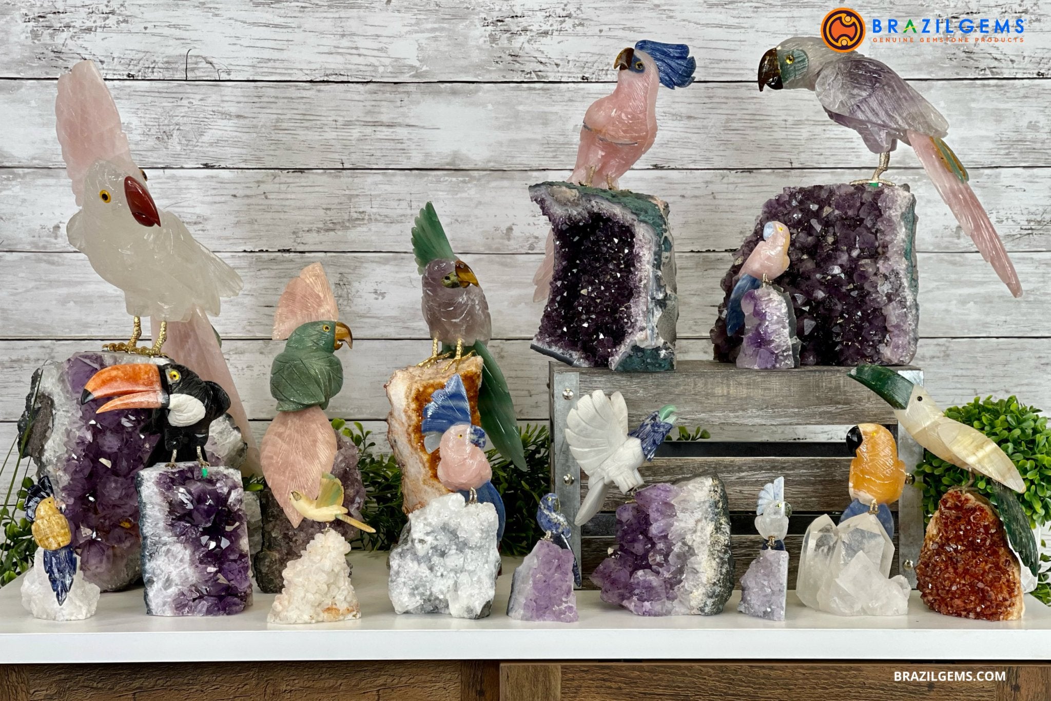 南米ブラジル　水晶　置物　鳥　 インテリア 鉱石で出来た鳥の置物。ブラジルの民藝品らしい。どれも良い顔し