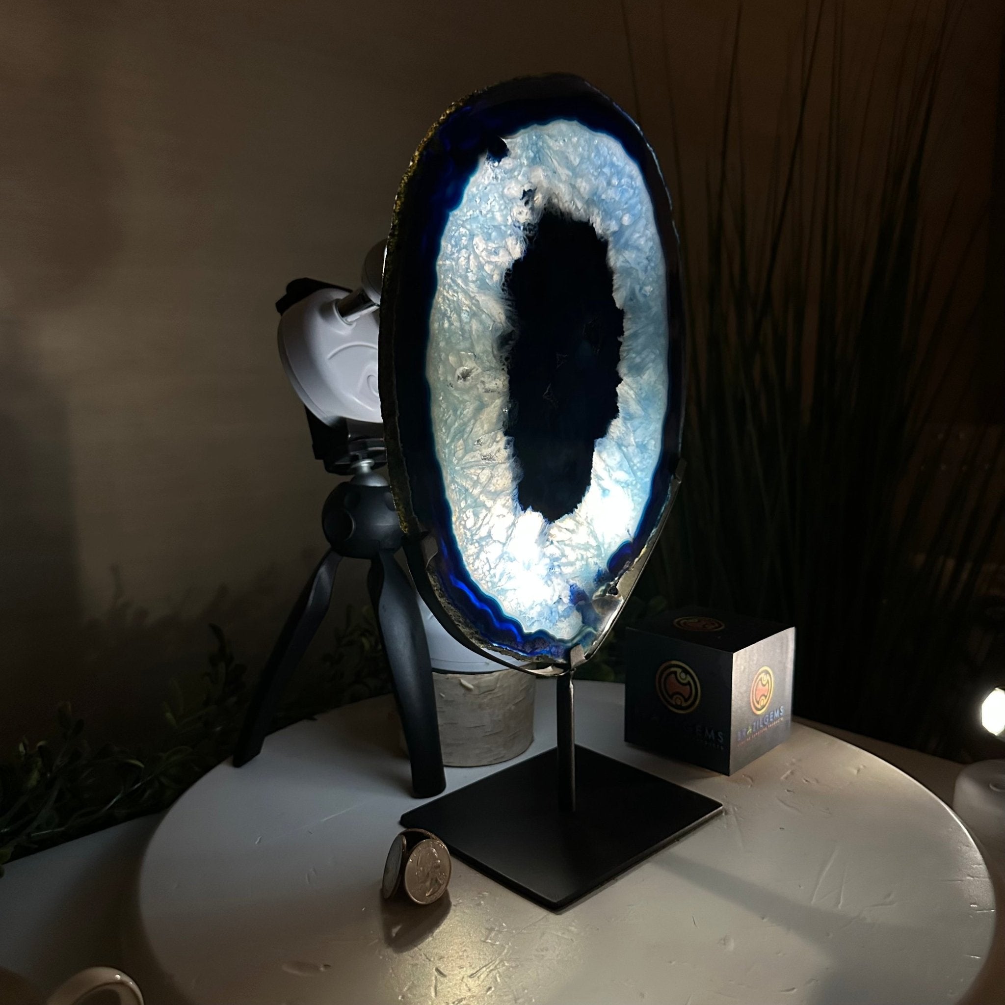 Brazilian Blue Agate Slice on a Metal Stand, 13" Tall #5055 - 0154 - Brazil GemsBrazil GemsBrazilian Blue Agate Slice on a Metal Stand, 13" Tall #5055 - 0154Slices on Fixed Bases5055 - 0154