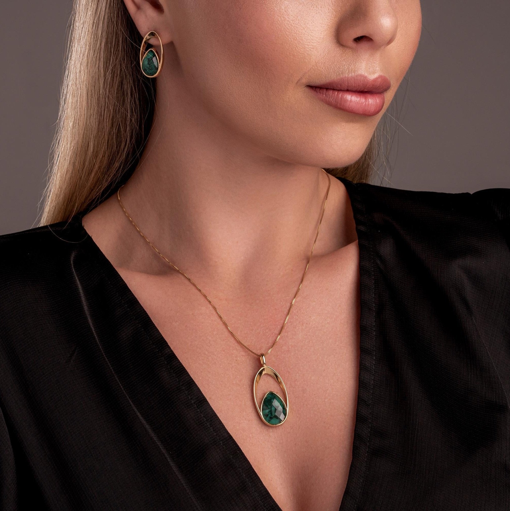 Emerald Teardrop 18K Gold Plated Necklace & Earring Set - Brazil GemsBrazil GemsEmerald Teardrop 18K Gold Plated Necklace & Earring SetNecklace & Earring Set14GP4529 - 109