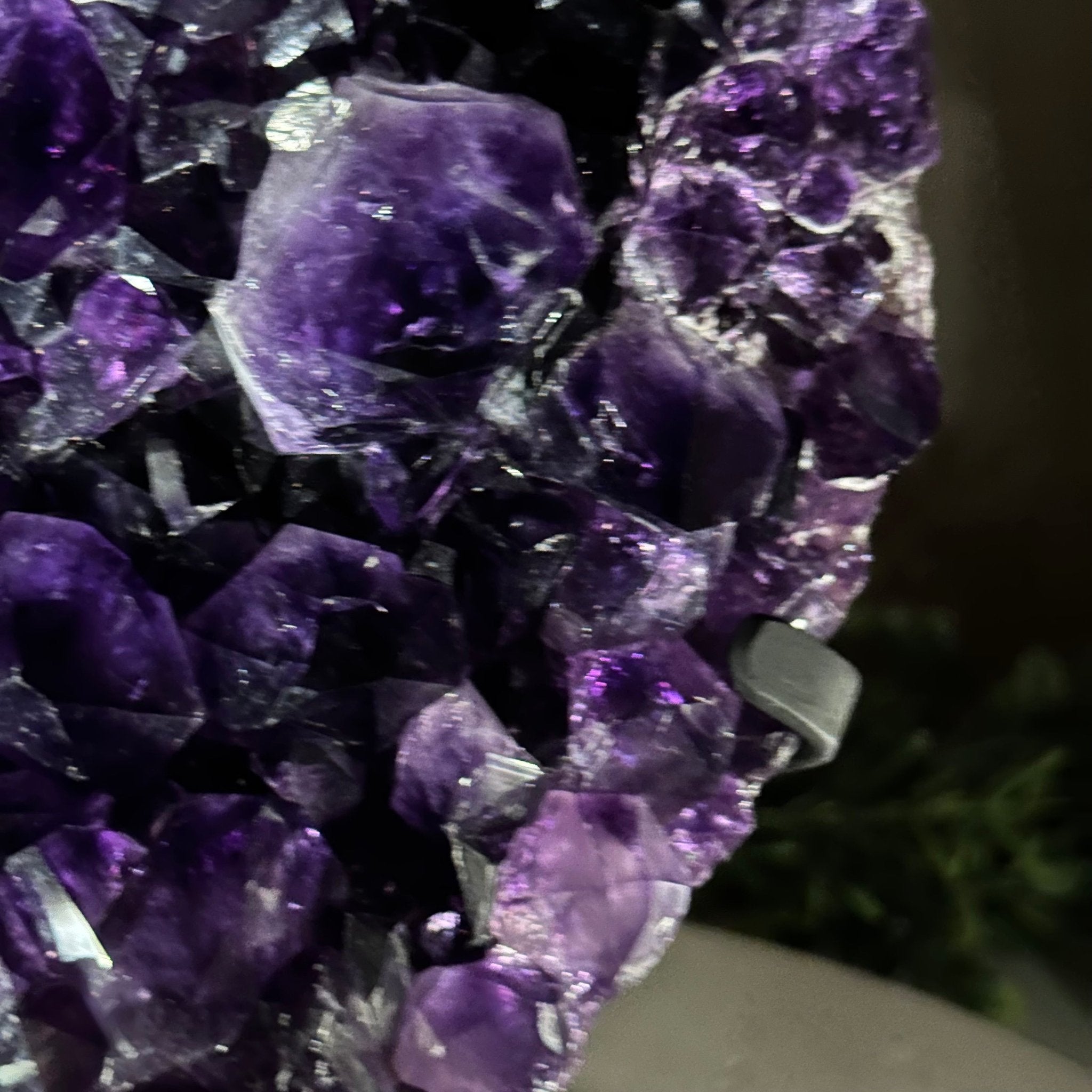 Extra Plus Quality Amethyst Heart Geode on stand, 7.7 lbs & 9" Tall #5463 - 0361 - Brazil GemsBrazil GemsExtra Plus Quality Amethyst Heart Geode on stand, 7.7 lbs & 9" Tall #5463 - 0361Hearts5463 - 0361