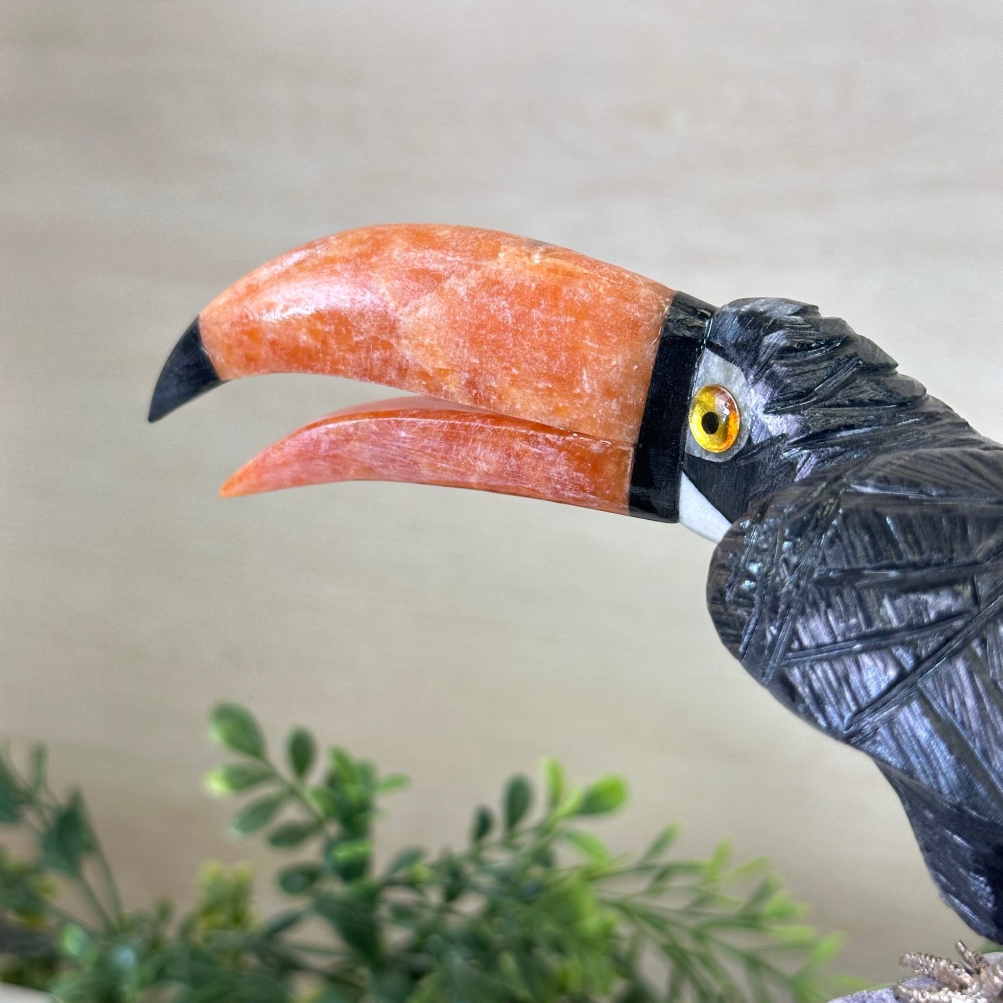 Large Hand - Carved Black Onyx Toucan Bird on an Amethyst Base, 8.1" Tall #3004 - BOTAM - 051 - Brazil GemsBrazil GemsLarge Hand - Carved Black Onyx Toucan Bird on an Amethyst Base, 8.1" Tall #3004 - BOTAM - 051Crystal Birds3004 - BOTAM - 051