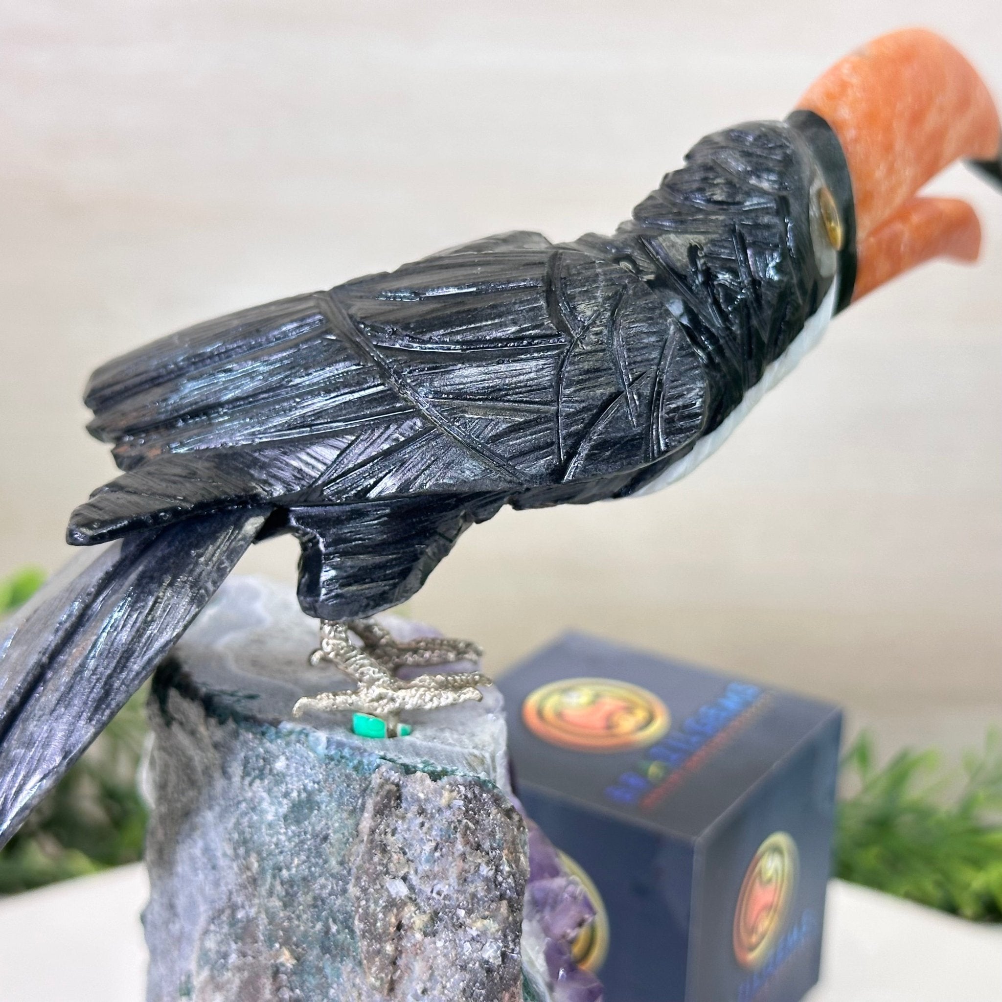 Large Hand - Carved Black Onyx Toucan Bird on an Amethyst Base, 8.1" Tall #3004 - BOTAM - 051 - Brazil GemsBrazil GemsLarge Hand - Carved Black Onyx Toucan Bird on an Amethyst Base, 8.1" Tall #3004 - BOTAM - 051Crystal Birds3004 - BOTAM - 051