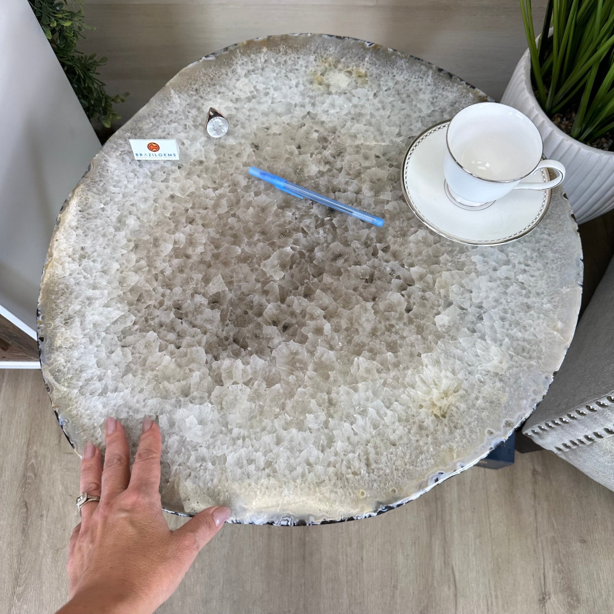 Large Natural Brazilian Agate Side Table on a black metal base, 23.5" Tall 1307 - 0027 - Brazil GemsBrazil GemsLarge Natural Brazilian Agate Side Table on a black metal base, 23.5" Tall 1307 - 0027Tables: Side1307 - 0027