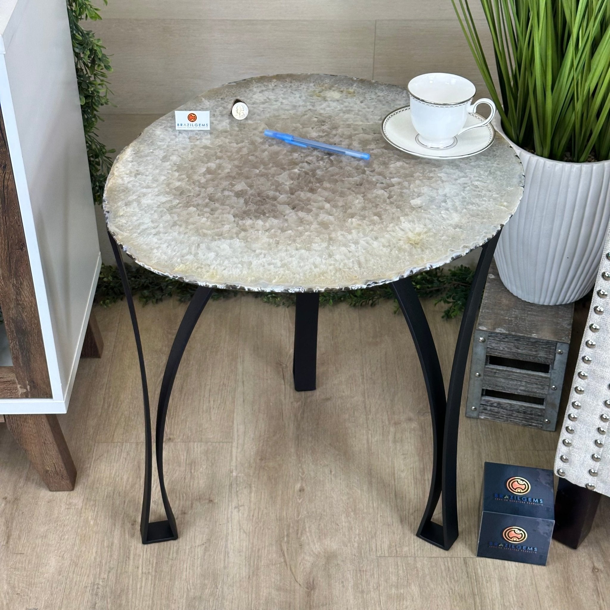 Large Natural Brazilian Agate Side Table on a black metal base, 23.5" Tall 1307 - 0027 - Brazil GemsBrazil GemsLarge Natural Brazilian Agate Side Table on a black metal base, 23.5" Tall 1307 - 0027Tables: Side1307 - 0027
