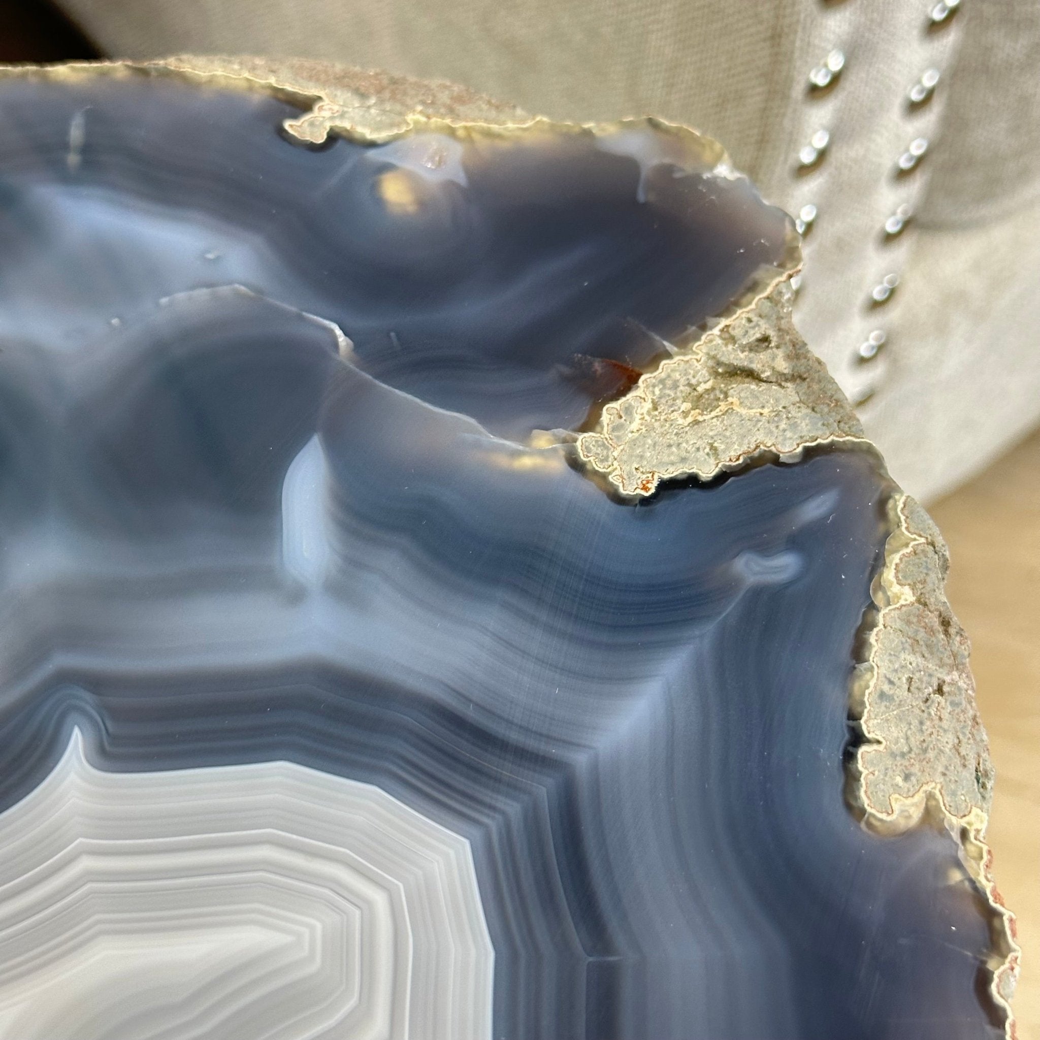 Natural Brazilian Agate Side Table on a black metal base, 21.9" Tall 1305 - 0184 - Brazil GemsBrazil GemsNatural Brazilian Agate Side Table on a black metal base, 21.9" Tall 1305 - 0184Tables: Side1305 - 0184