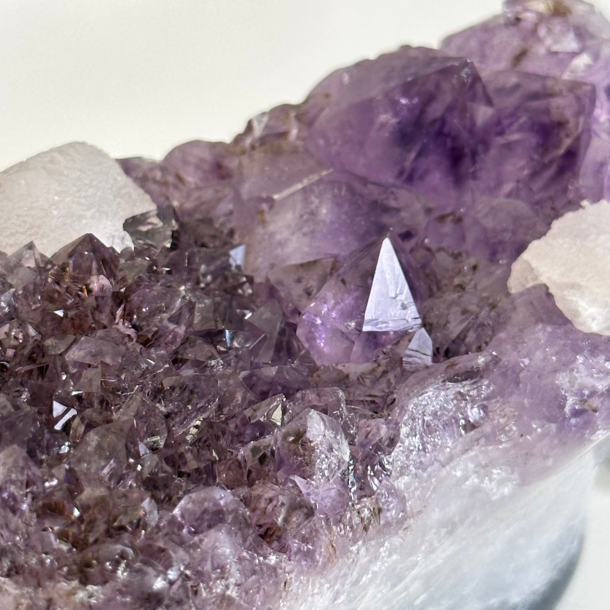 Polished Amethyst Flower 2.28 lbs & 3.6" Tall 5609 - 0040 - Brazil GemsBrazil GemsPolished Amethyst Flower 2.28 lbs & 3.6" Tall 5609 - 0040Crystal Flowers5609 - 0040