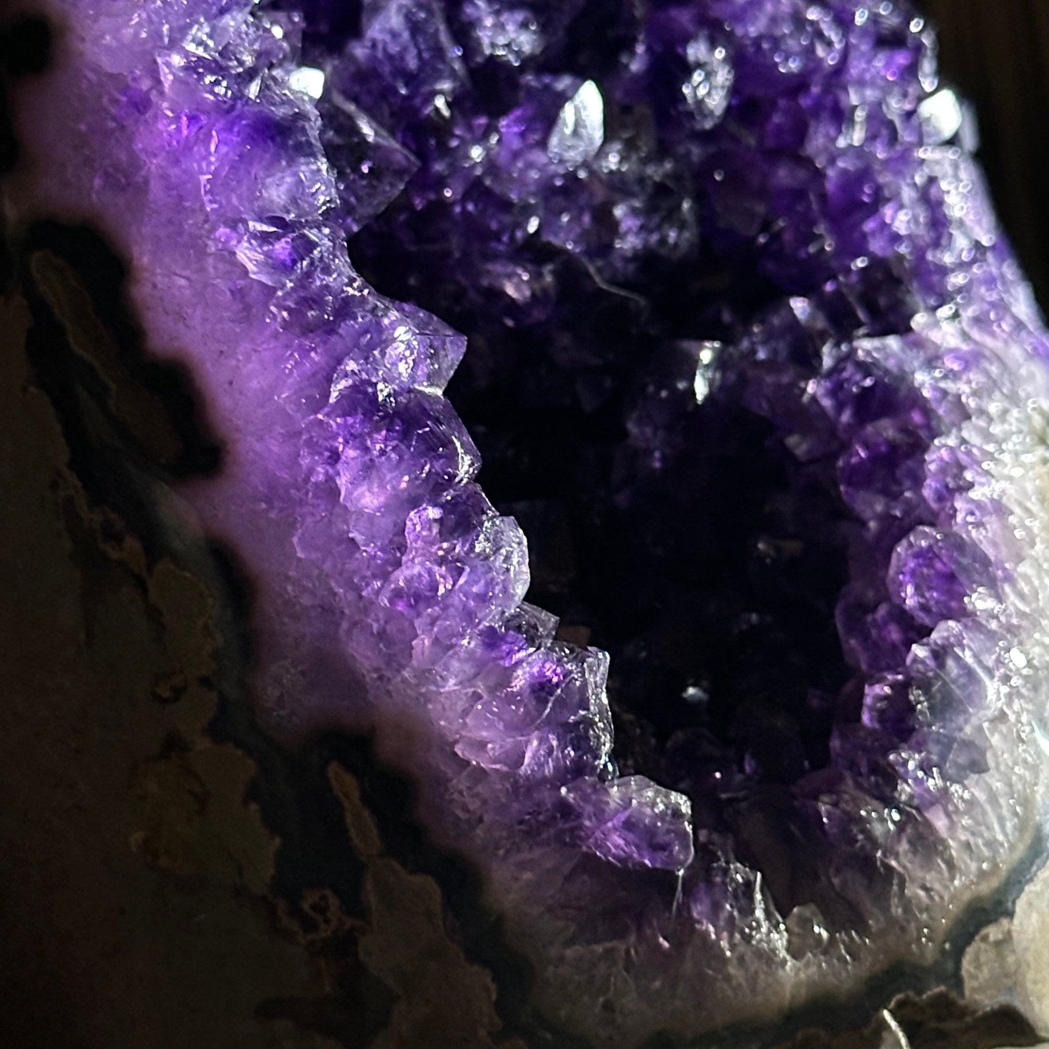 Small Extra Plus Quality Amethyst Cluster Flat Base , 6.9" Tall 5611 - 0929 - Brazil GemsBrazil GemsSmall Extra Plus Quality Amethyst Cluster Flat Base , 6.9" Tall 5611 - 0929Small Clusters with Flat Bases5611 - 0929