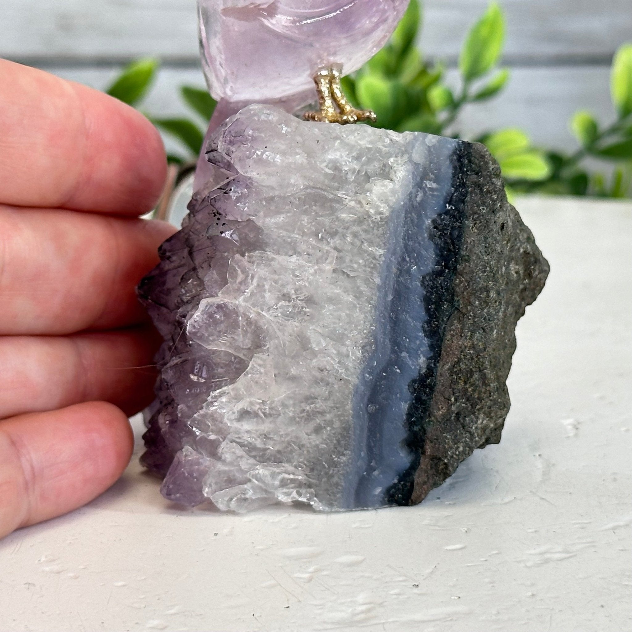 Small Hand - Carved Amethyst Cockatoo on an Amethyst Base, #3002 - AMCAM - 006 - Brazil GemsBrazil GemsSmall Hand - Carved Amethyst Cockatoo on an Amethyst Base, #3002 - AMCAM - 006Crystal Birds3002 - AMCAM - 006