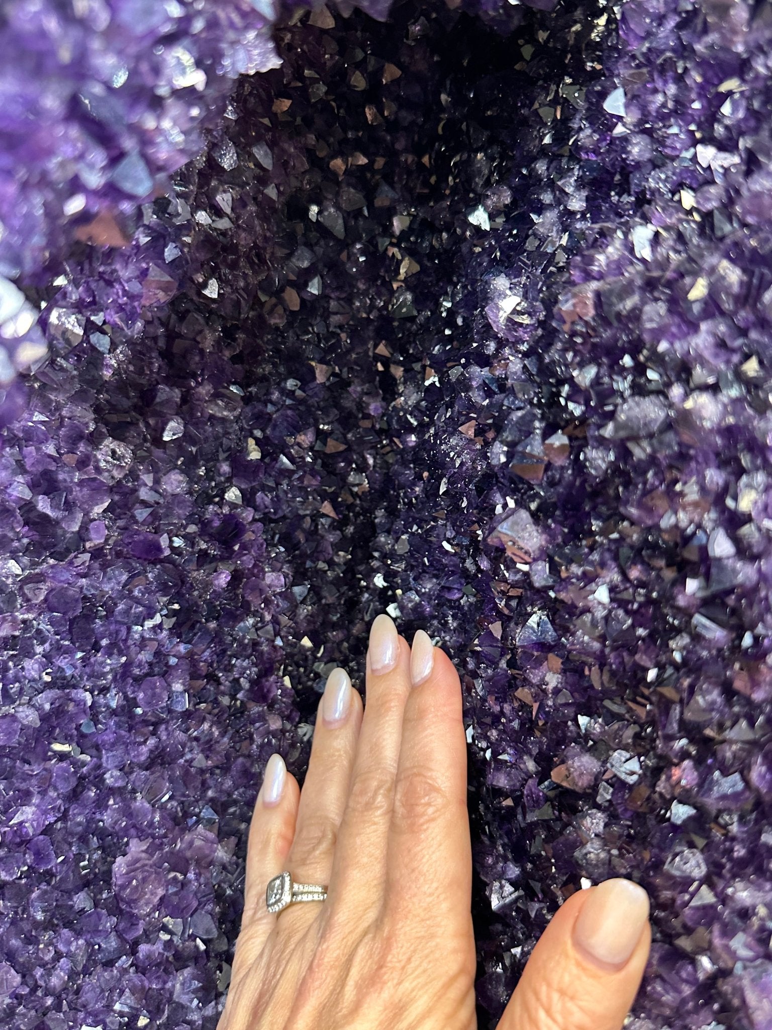 Super Quality Uruguayan Amethyst Cluster on a Metal Base, 169.8 lbs & 48.9" Tall, #5491 - 0250 - Brazil GemsBrazil GemsSuper Quality Uruguayan Amethyst Cluster on a Metal Base, 169.8 lbs & 48.9" Tall, #5491 - 0250Clusters on Fixed Bases5491 - 0250